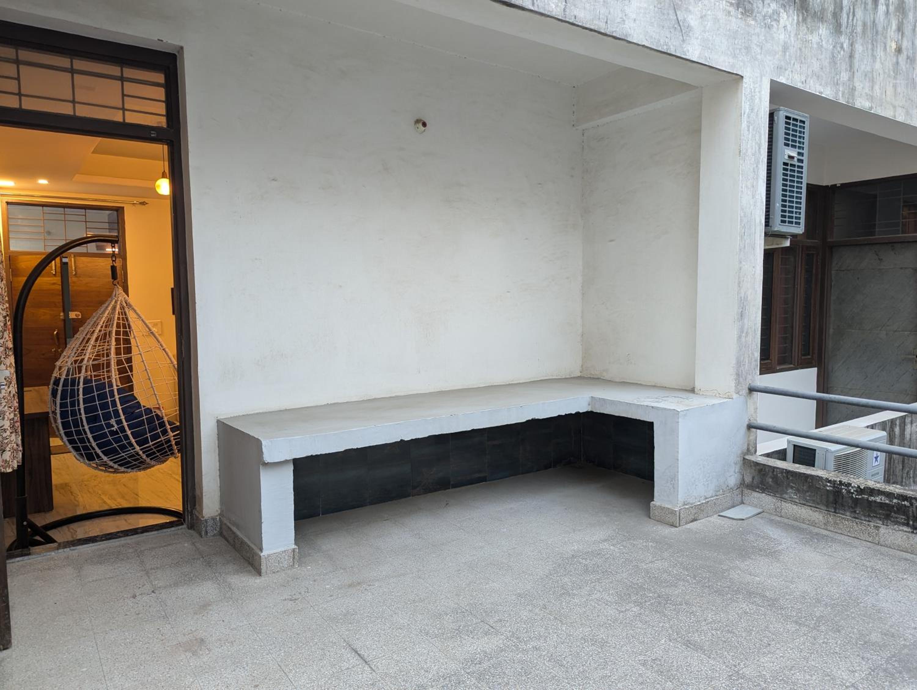 Two-Bedroom Apartment - Photo 16