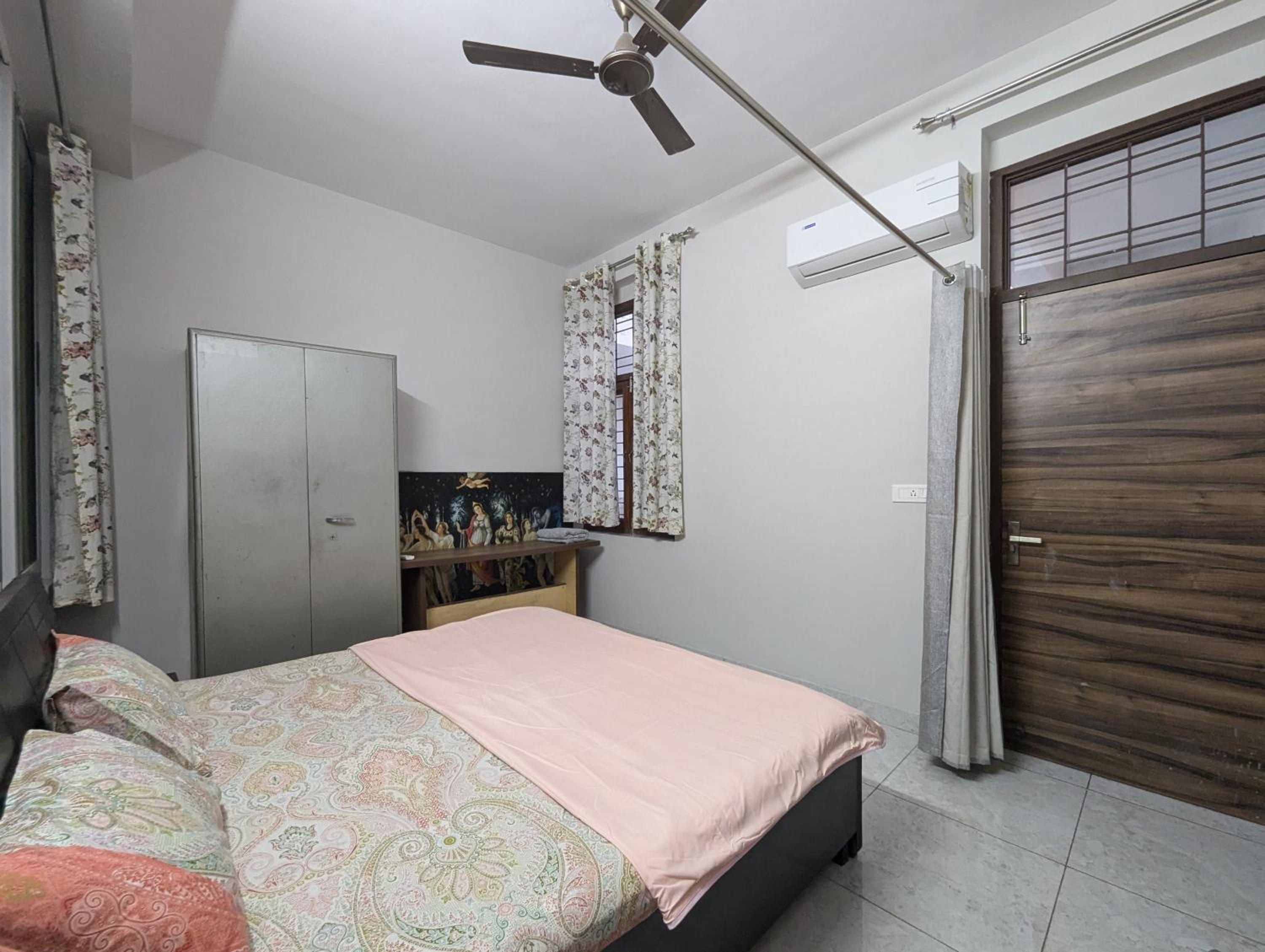 Two-Bedroom Apartment - Photo 13