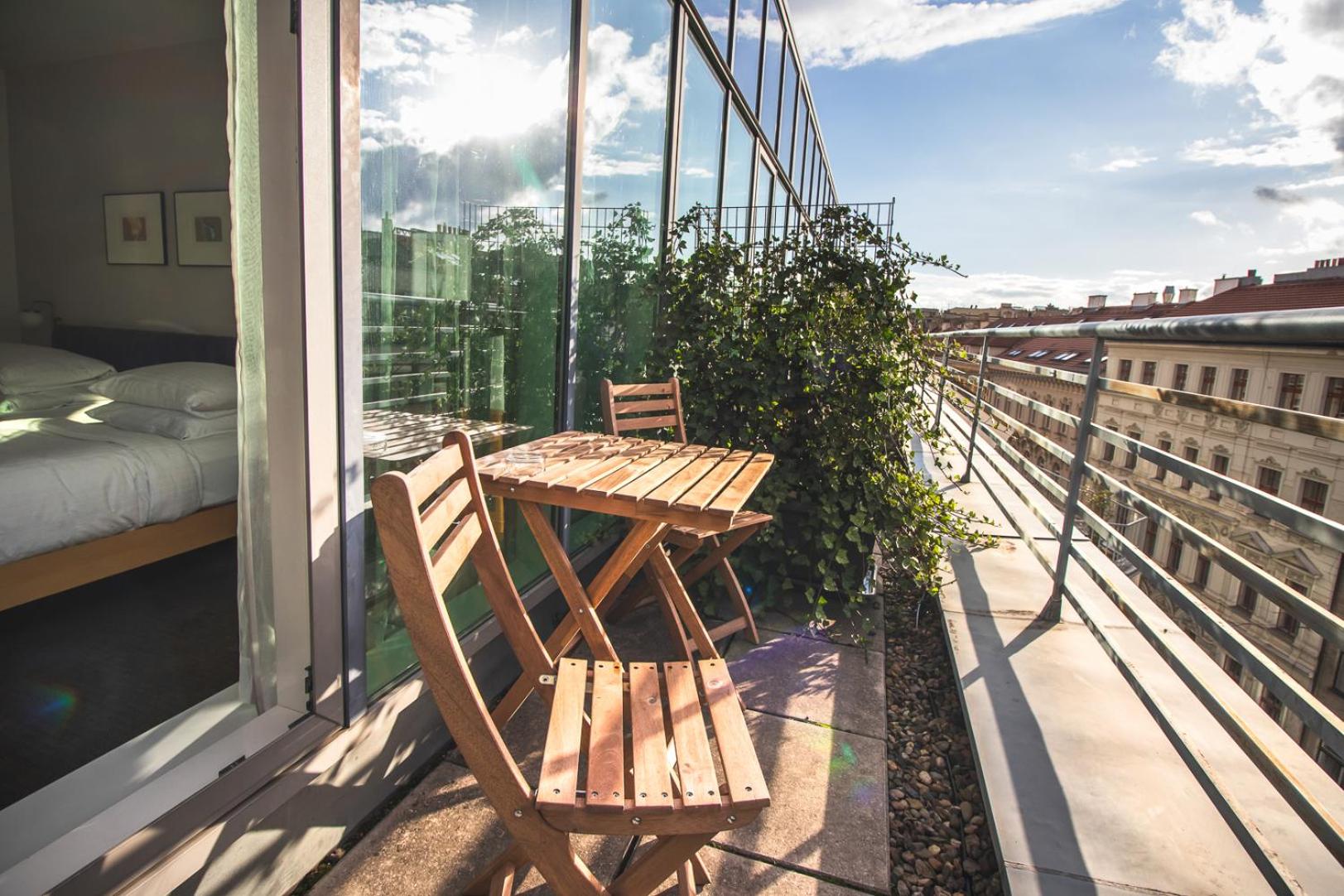 Classic Balcony thumbnail 6