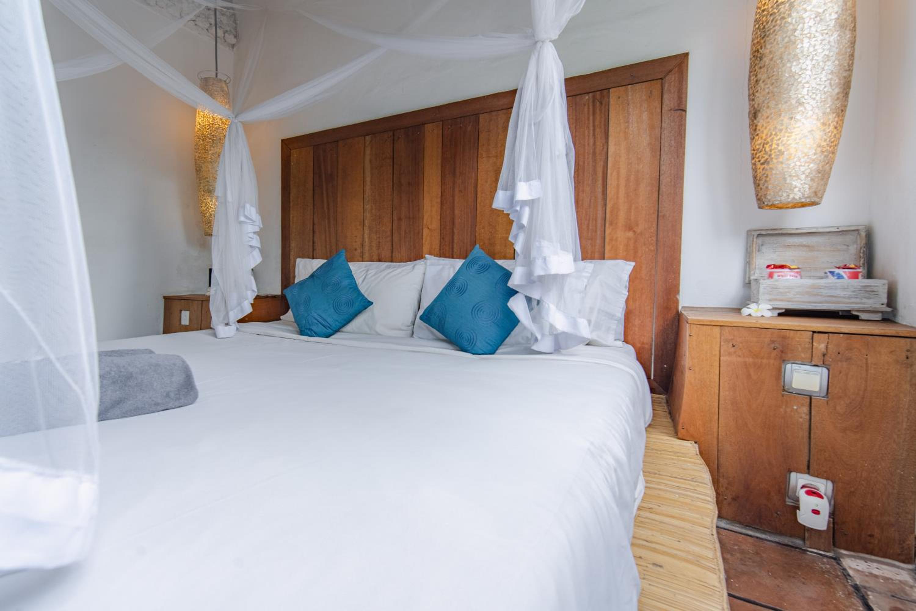 Deluxe Double Room - Photo 15