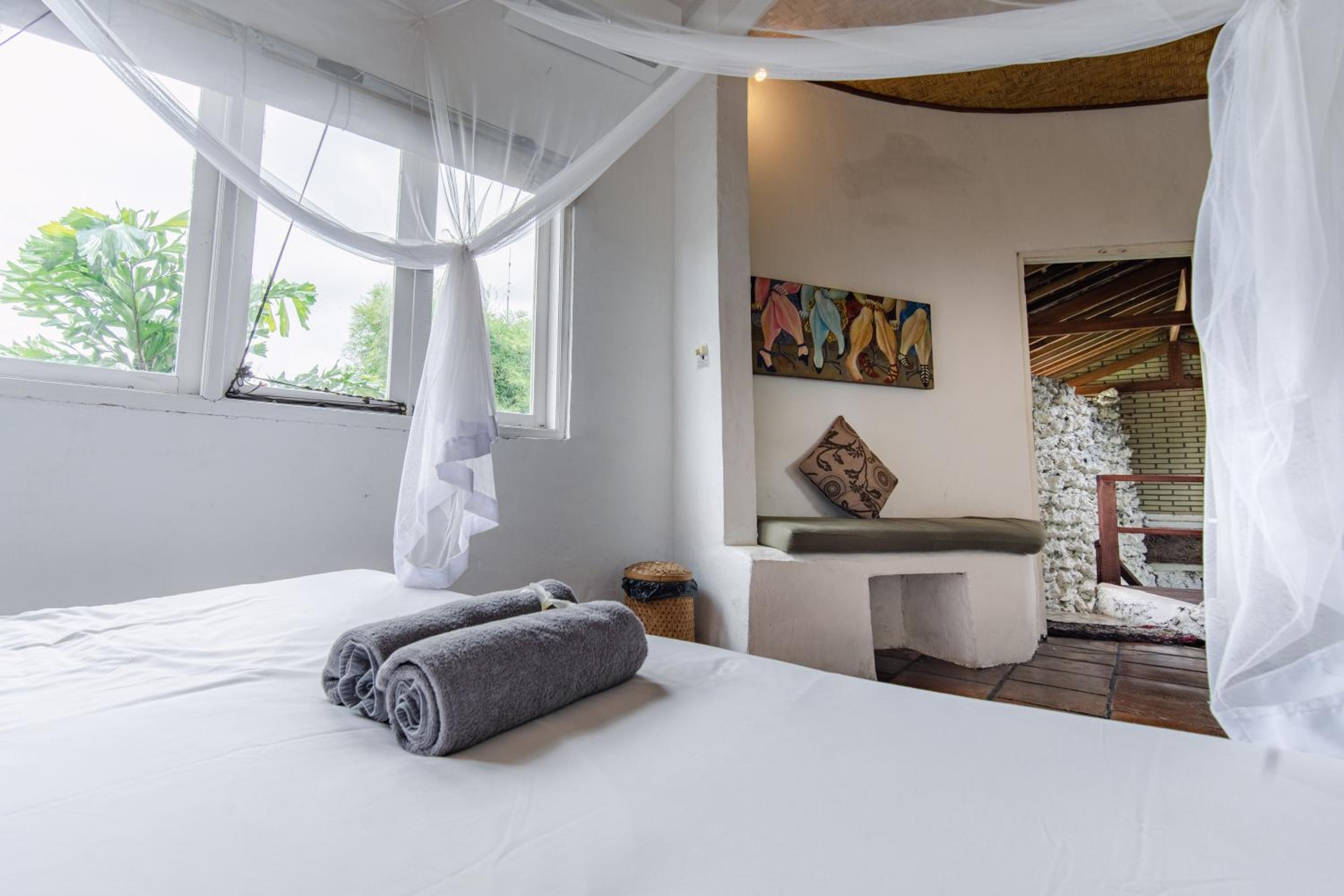 Deluxe Double Room - Photo 14