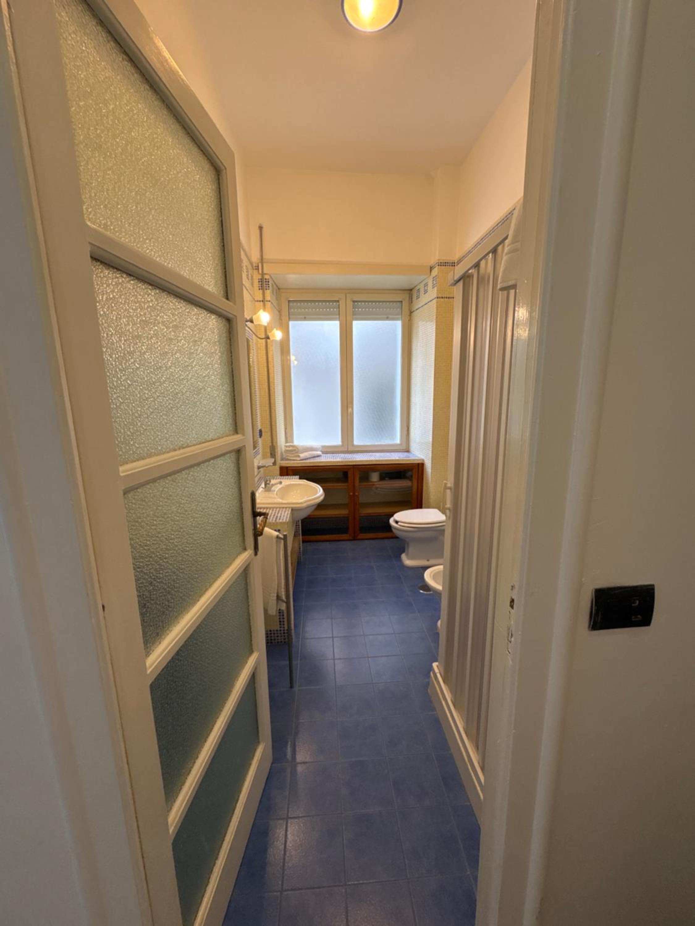 Triple Room with City View - Photo 7