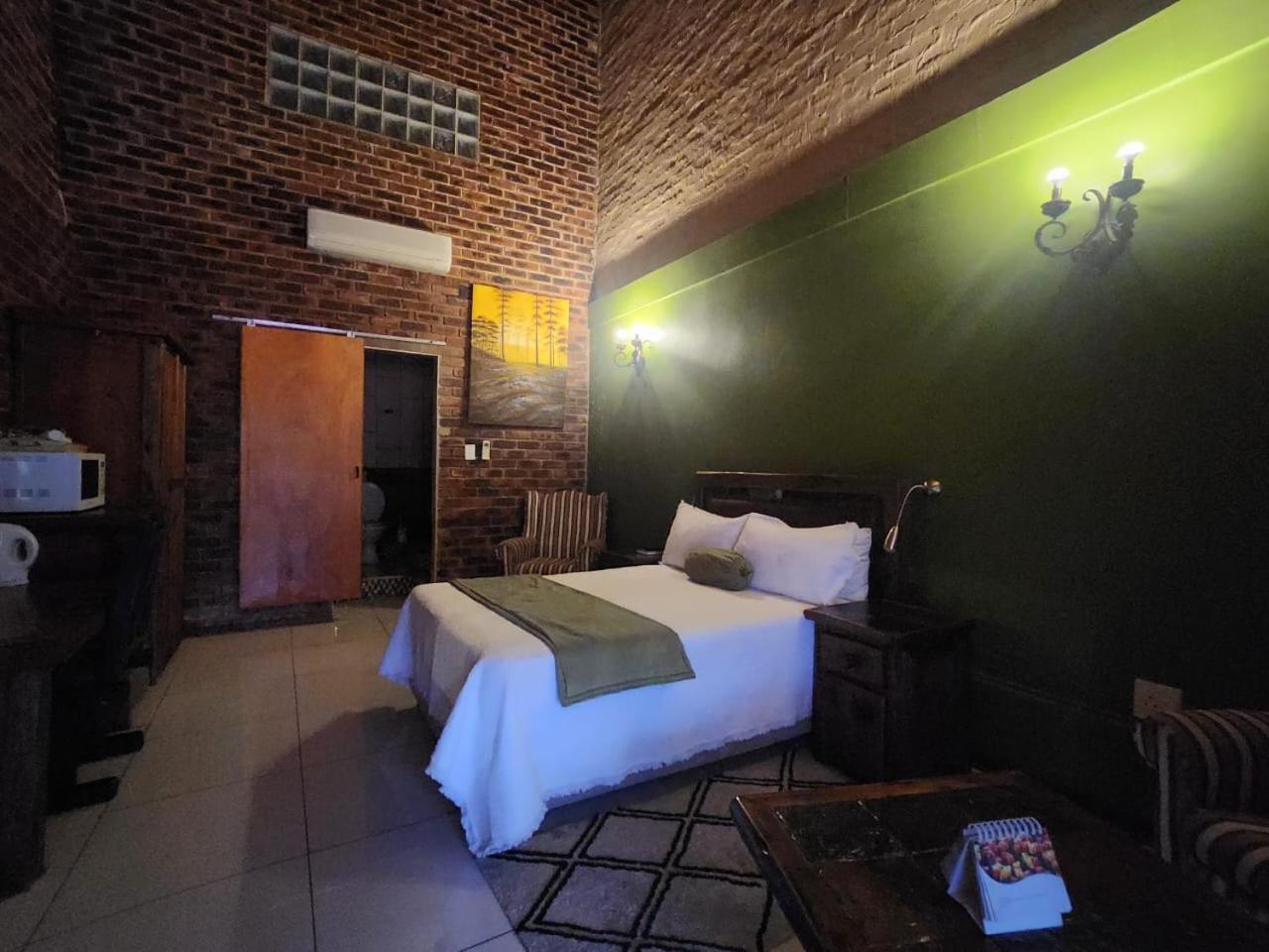 Double Room photo 1