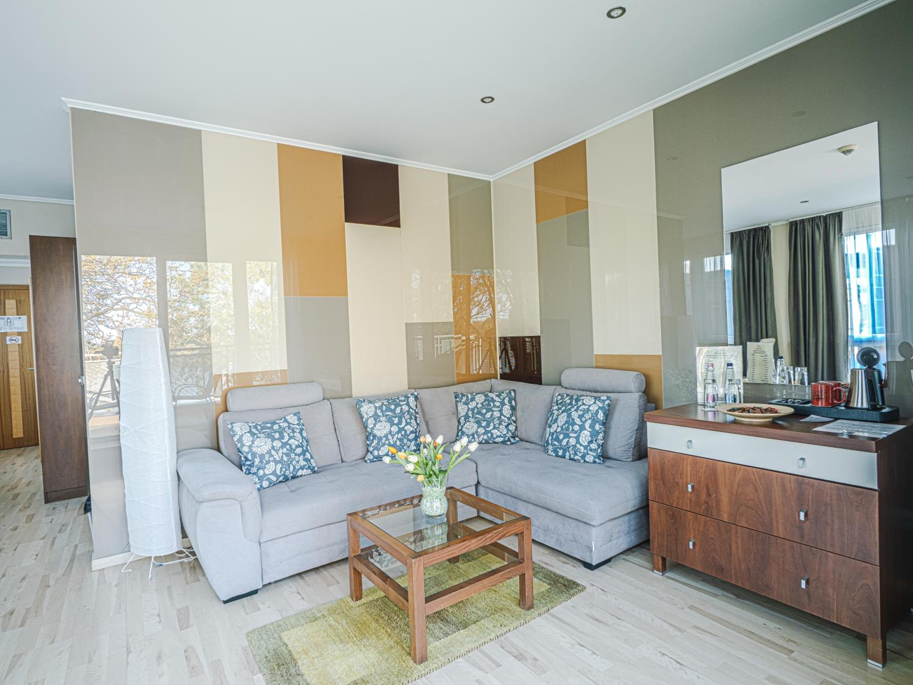 Suite with Terrace - Photo 3