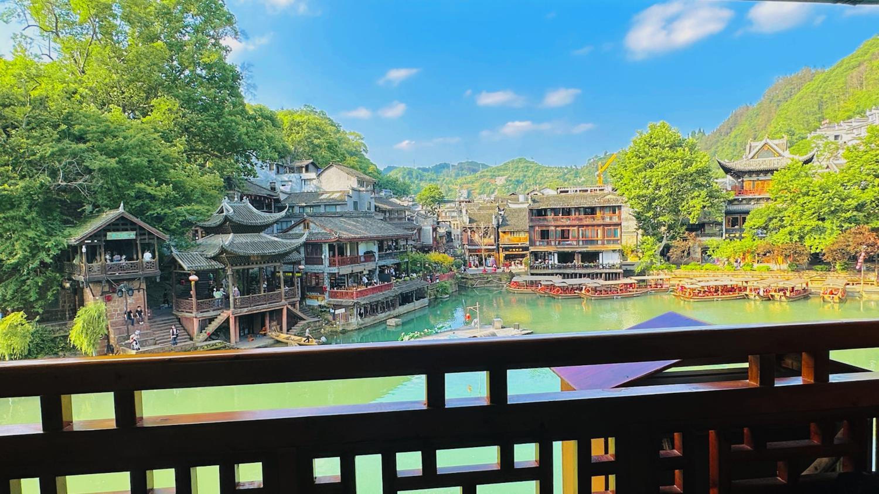 Deluxe Double Room with Balcony photo 3