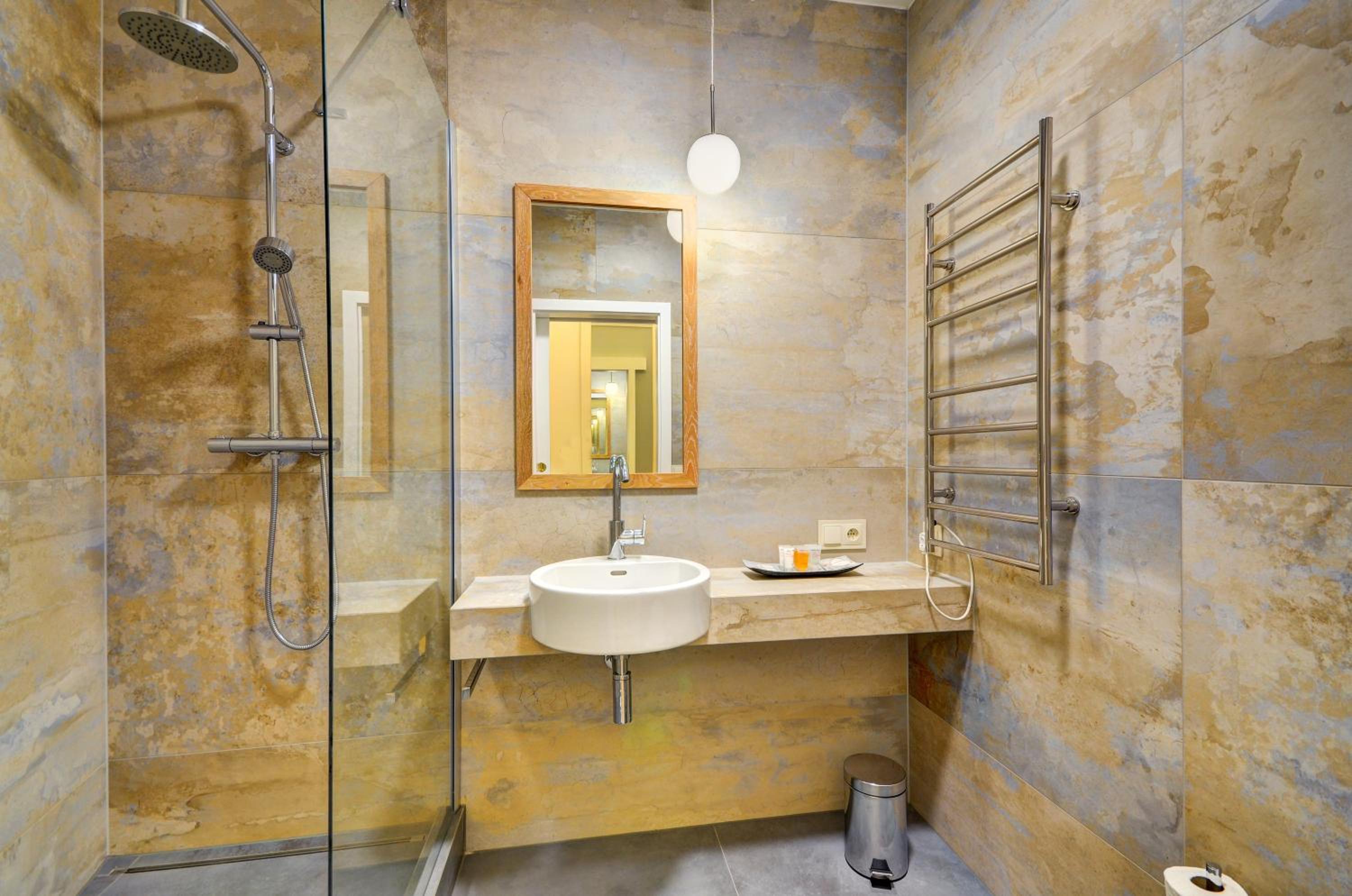 Double Room - Photo 3