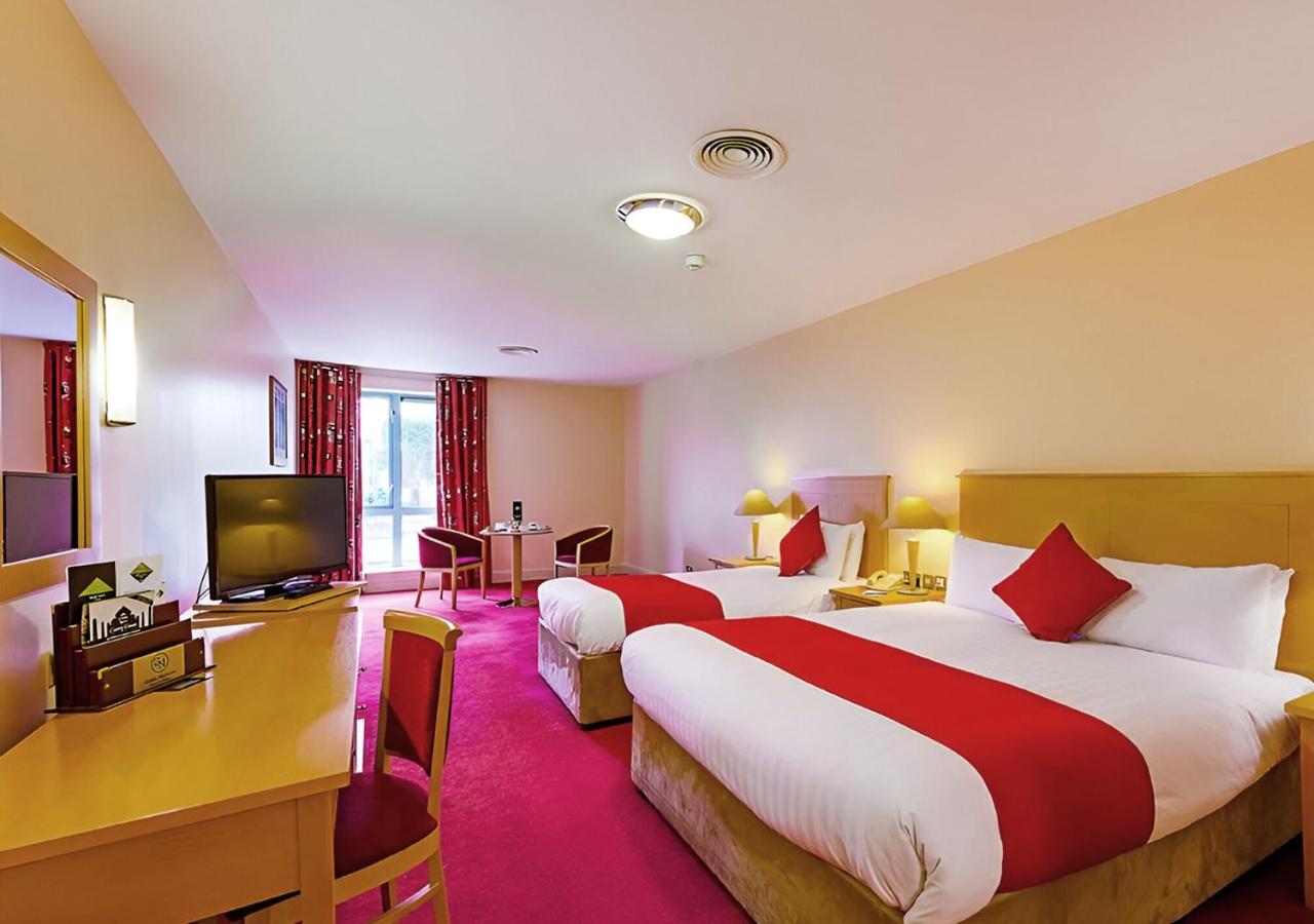 Twin Room - Photo 1