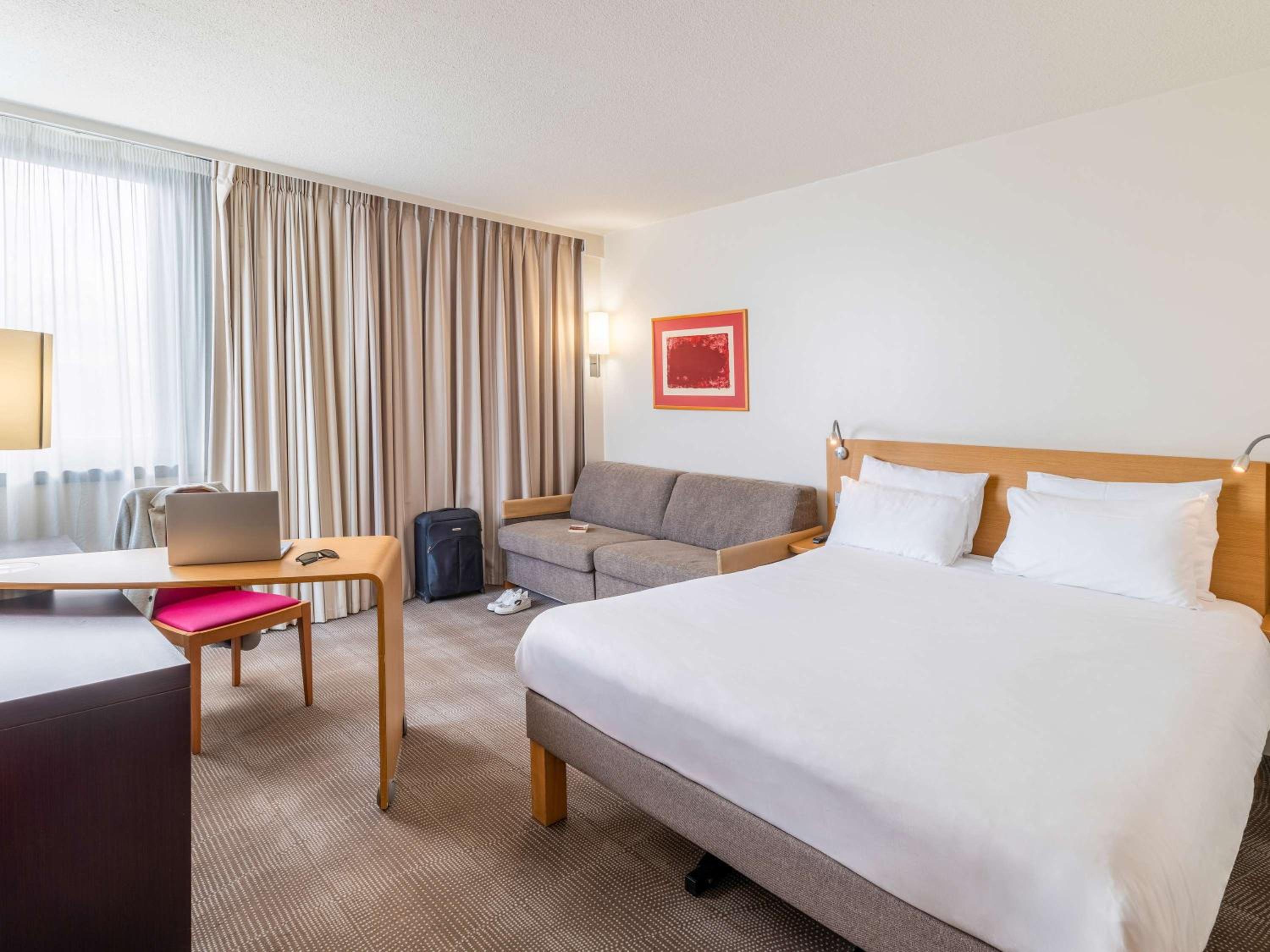 Classic Double Room with Sofa Bed - Photo 1