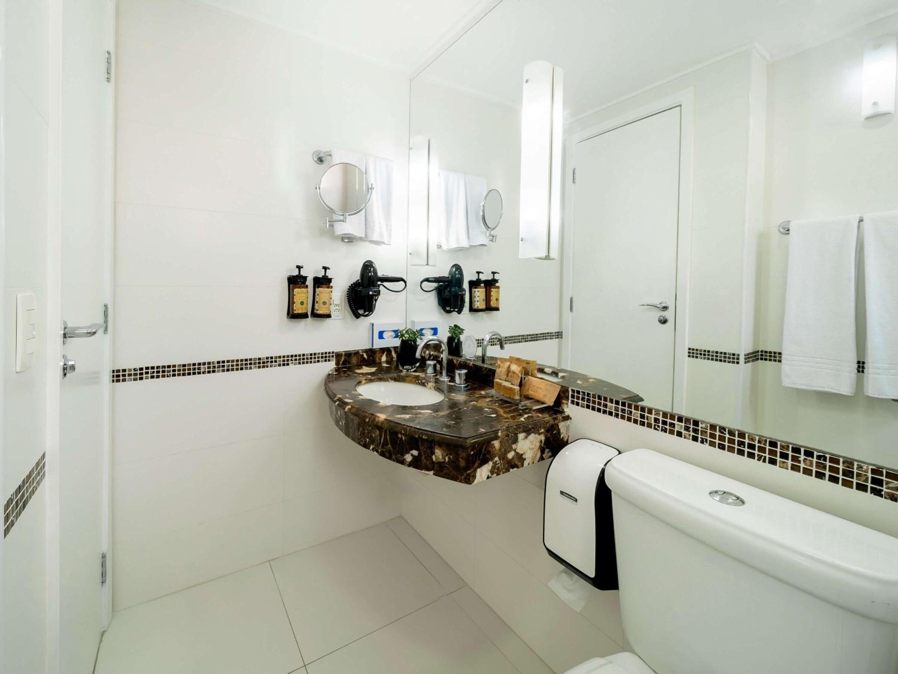 Privilege Apartment - Photo 17