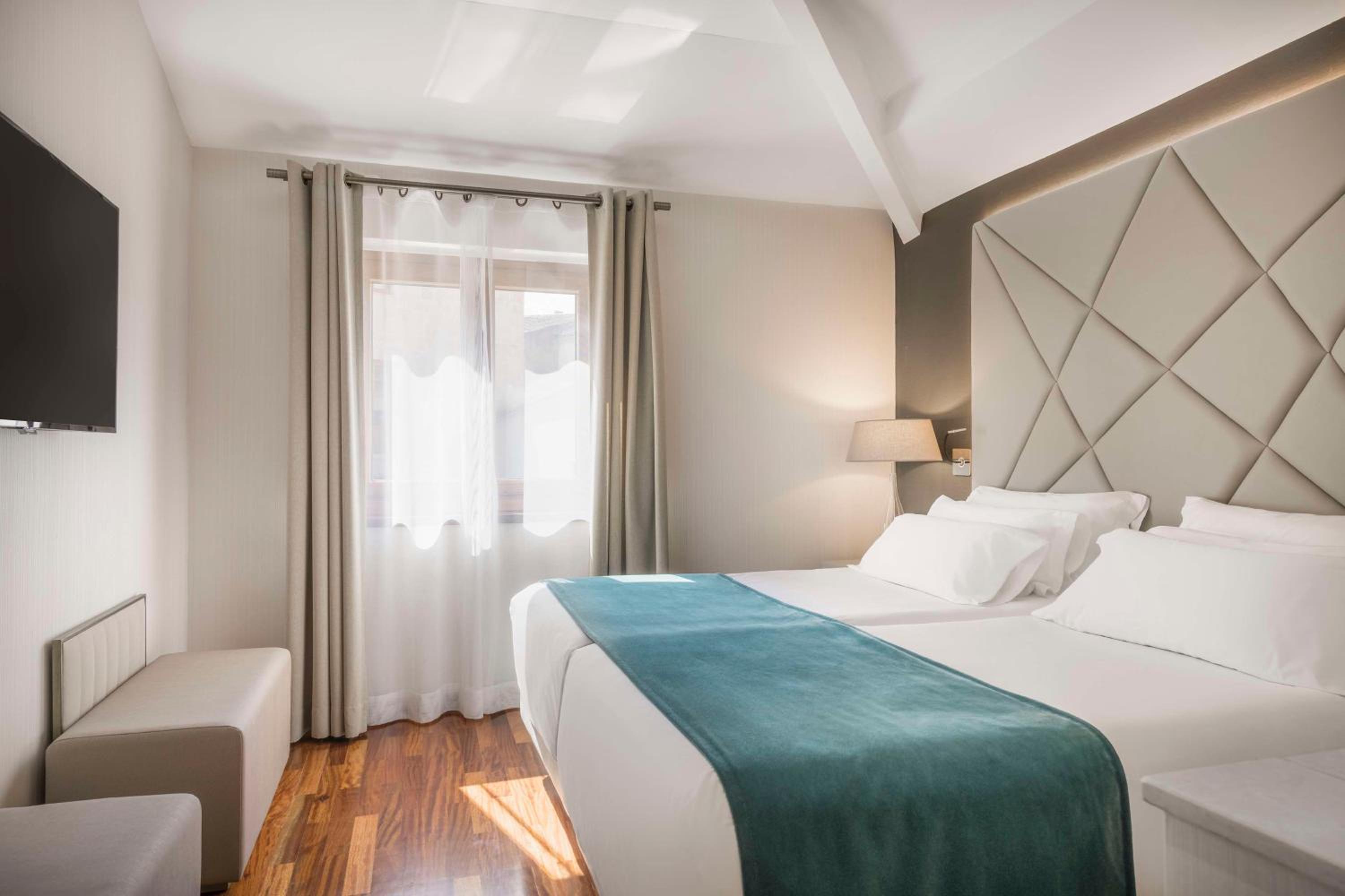 Junior Suite Duplex Twin photo 2