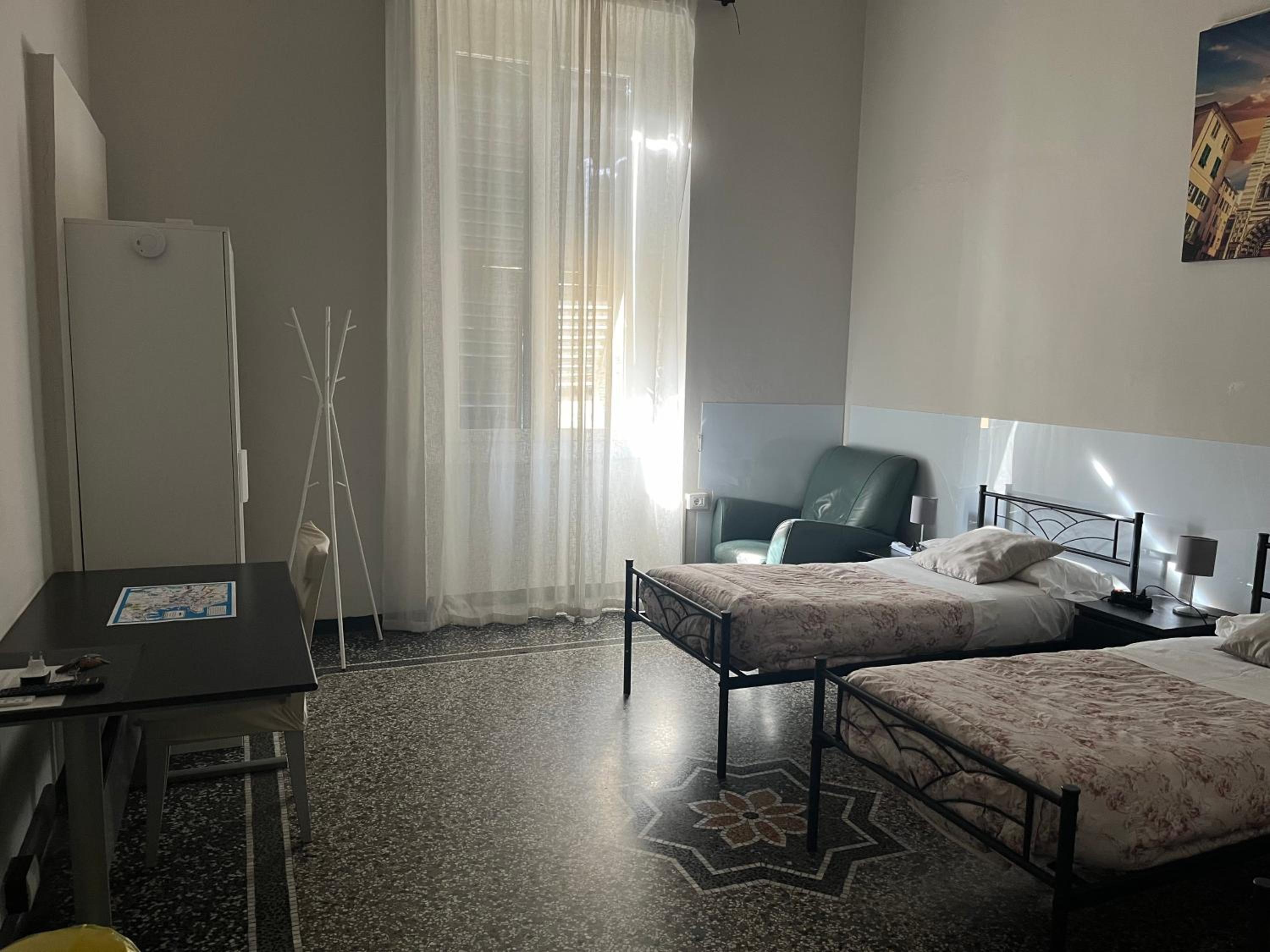 Triple Room with Private External Bathroom photo 3