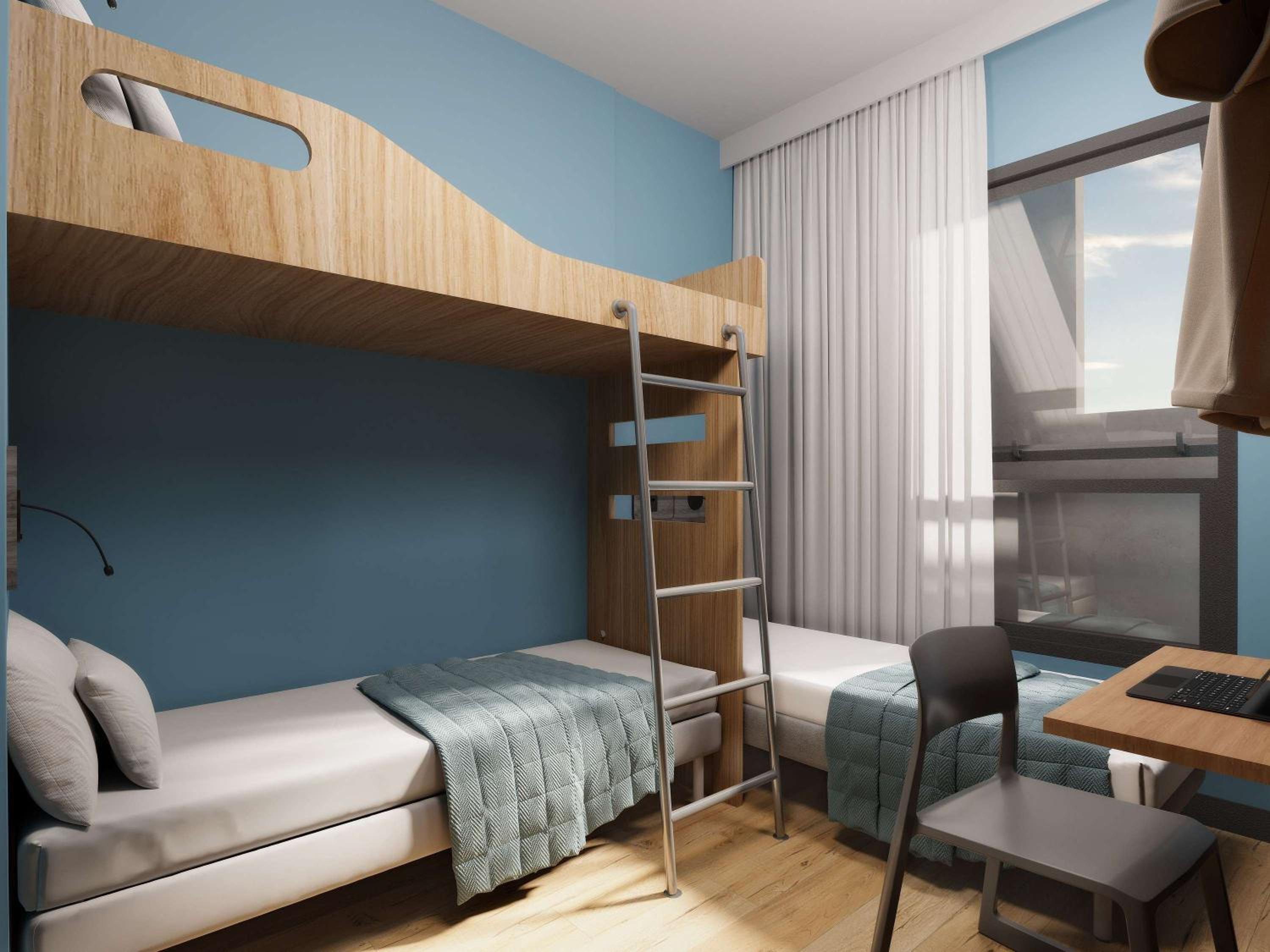 Standard Room with a Single Bed and Bunk Bed photo 3