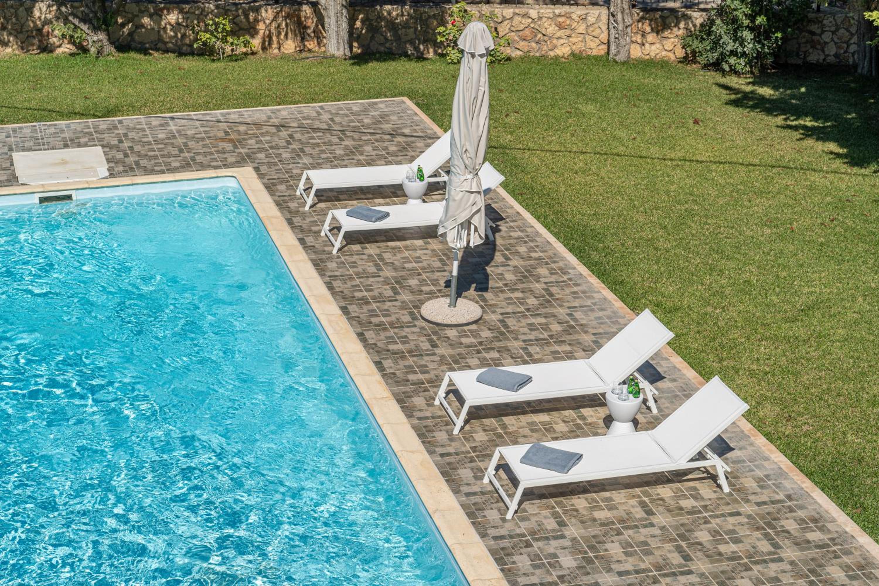 Villa with Private Pool photo 3