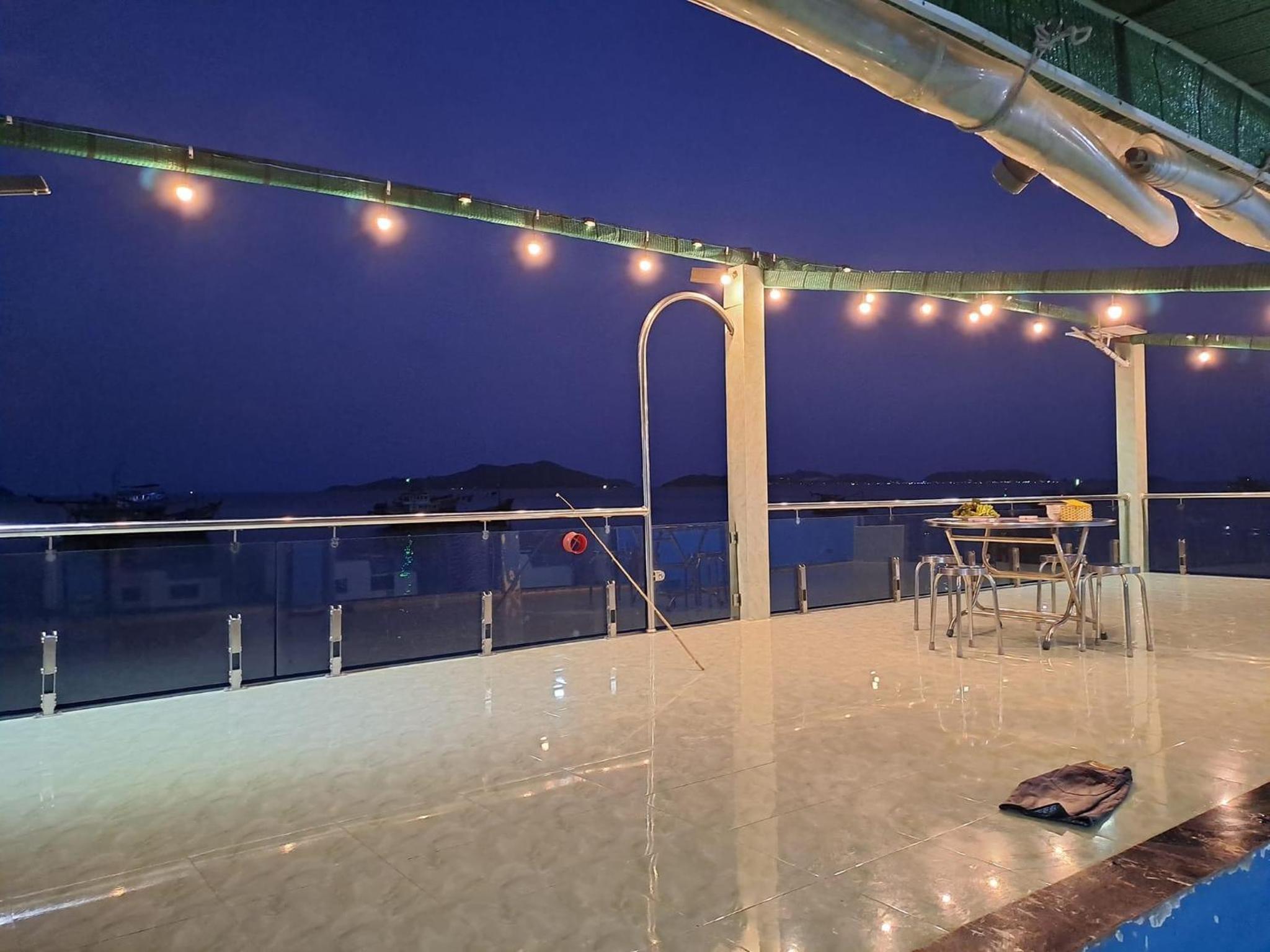 Double Room with Sea View photo 3