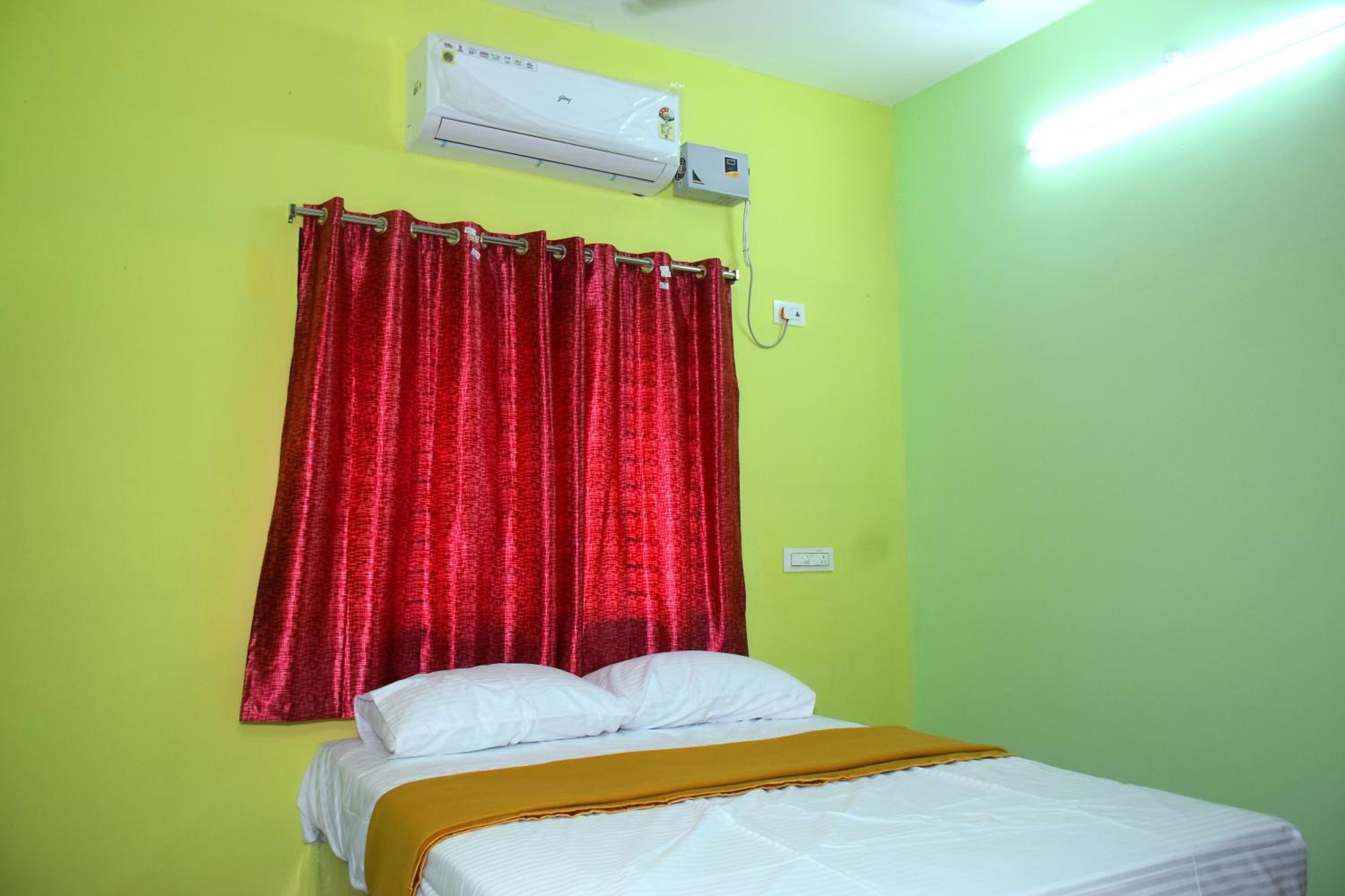 Deluxe Queen Room photo 1