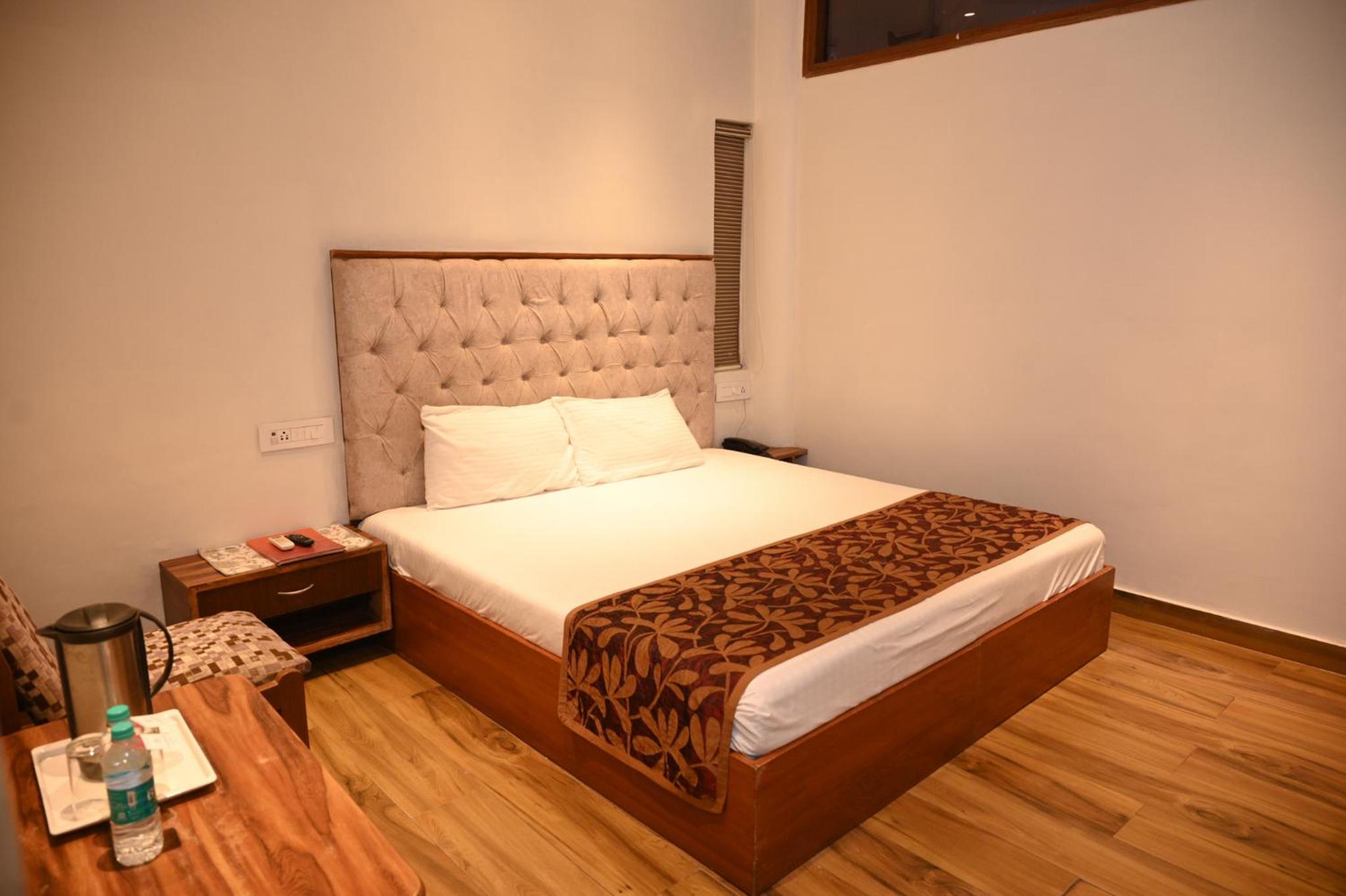 Deluxe Double Room - Photo 1