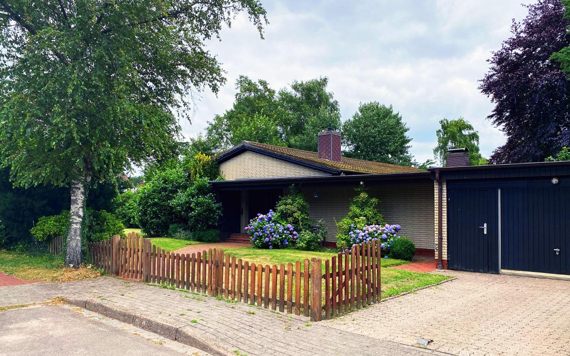 Two-Bedroom House photo 3