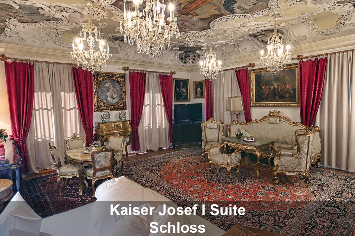 Executive Suite - Photo 1