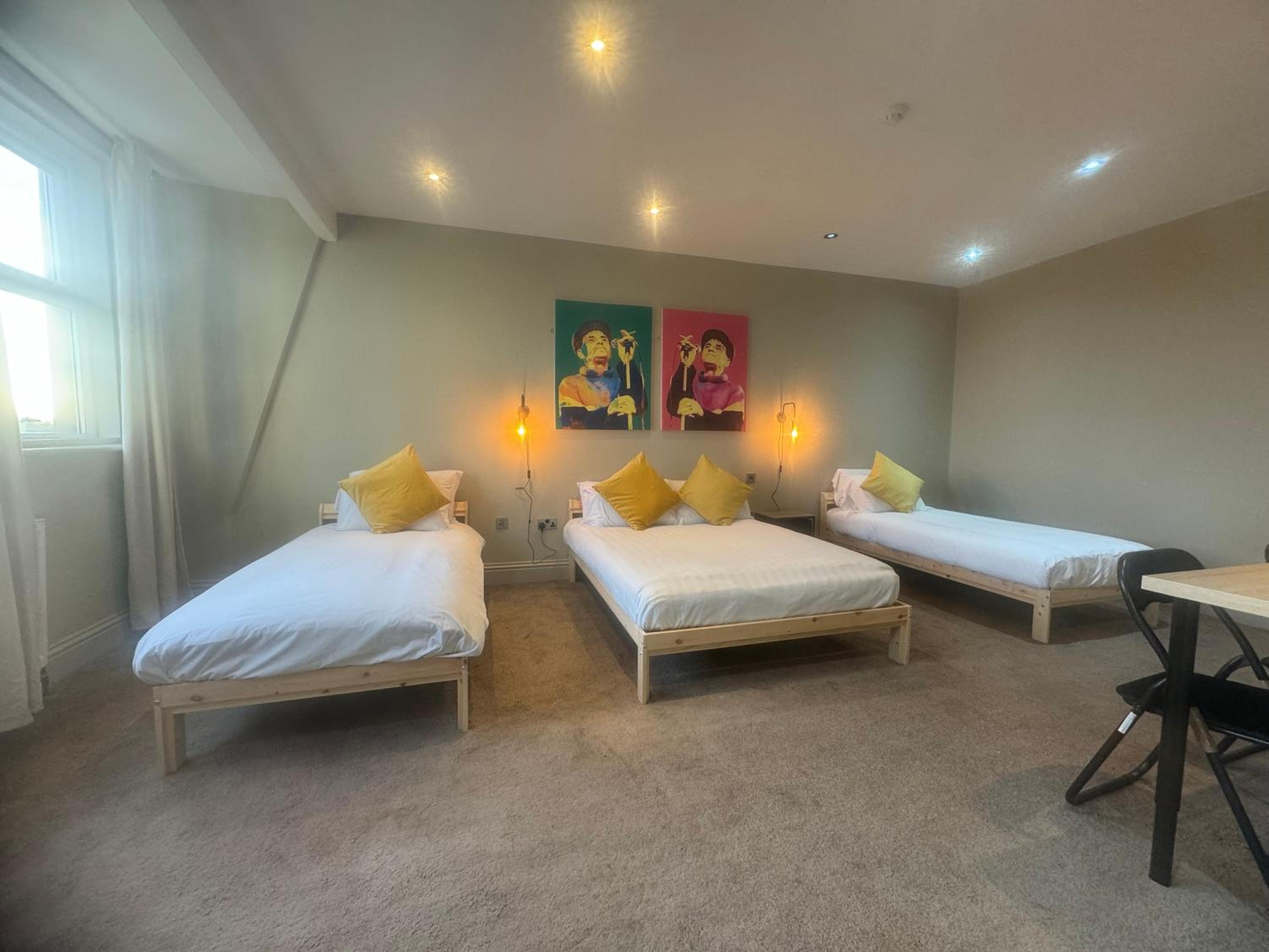 Quadruple Room With Bath photo 3