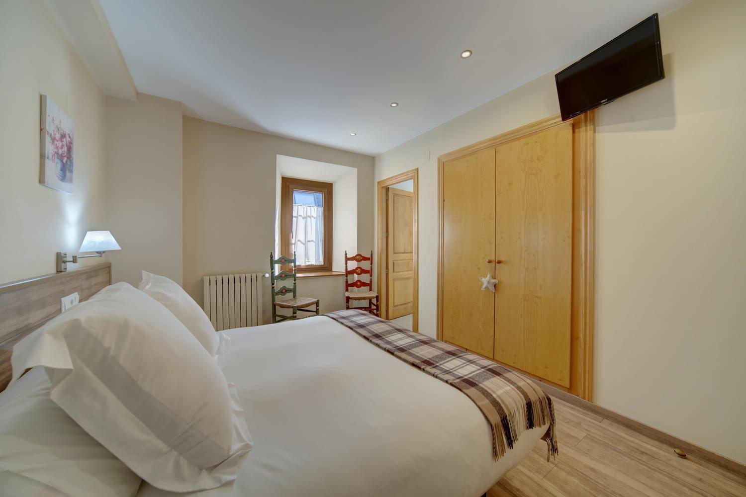Double Room with Private Bathroom photo 3
