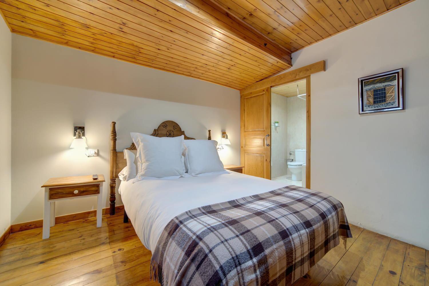 Double Room with Private Bathroom photo 2