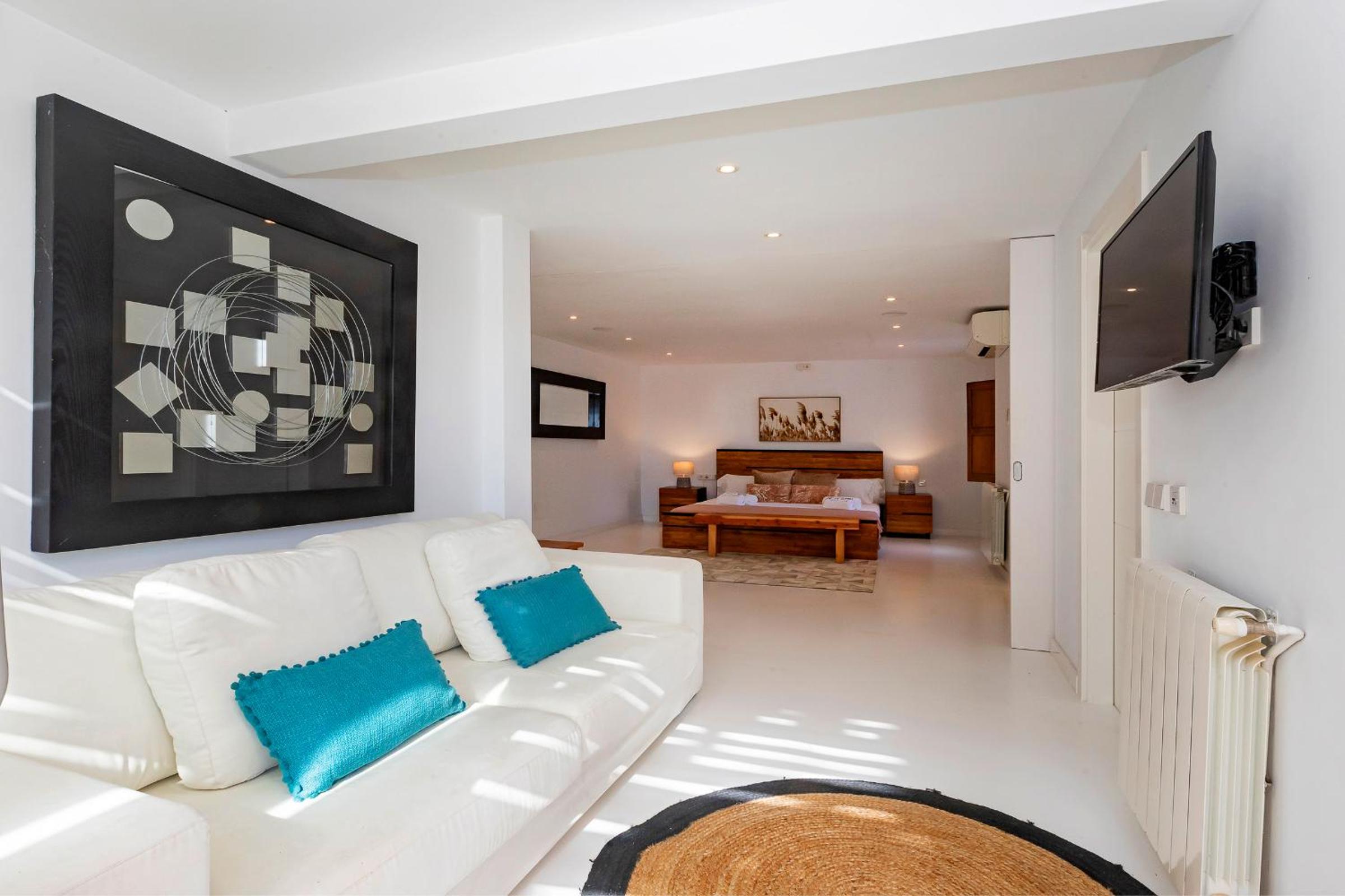 Villa photo 3