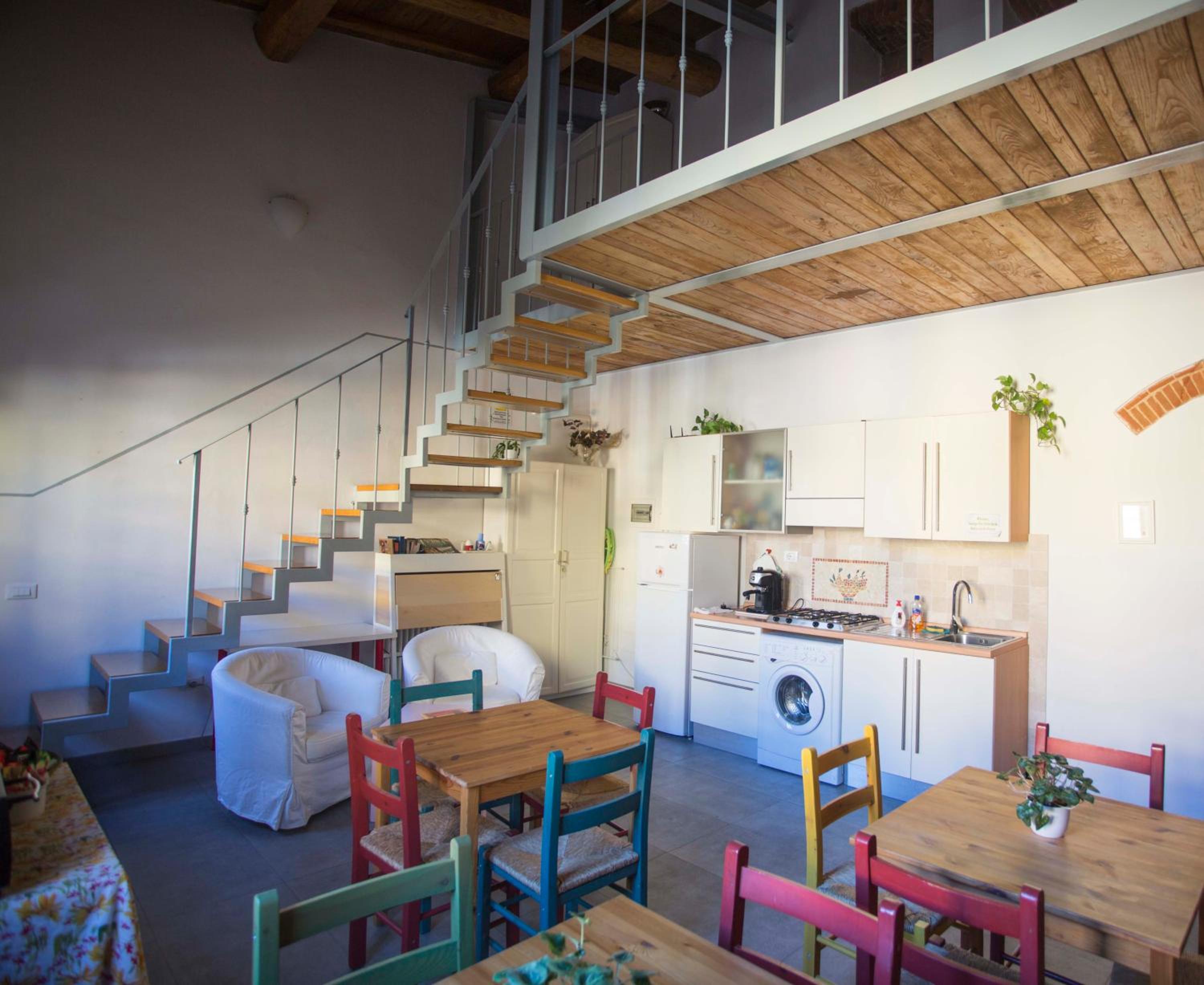 Double Room with Private External Bathroom - Photo 7