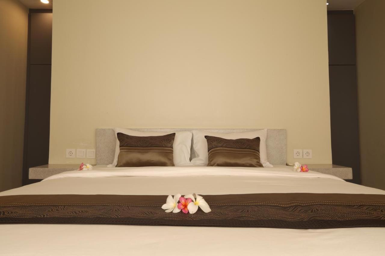 Three-Bedroom Villa photo 1