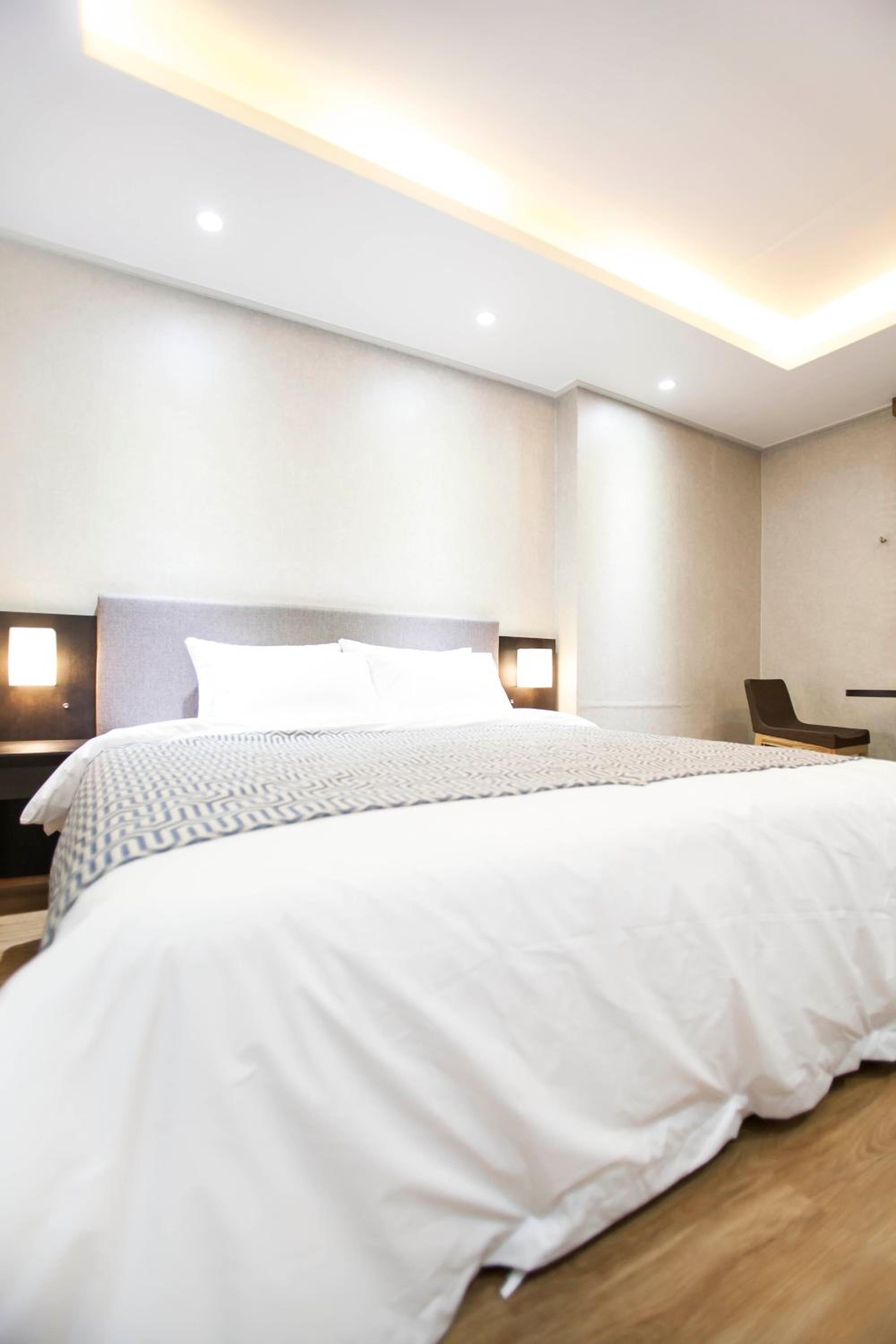 Deluxe Double Room - Photo 4
