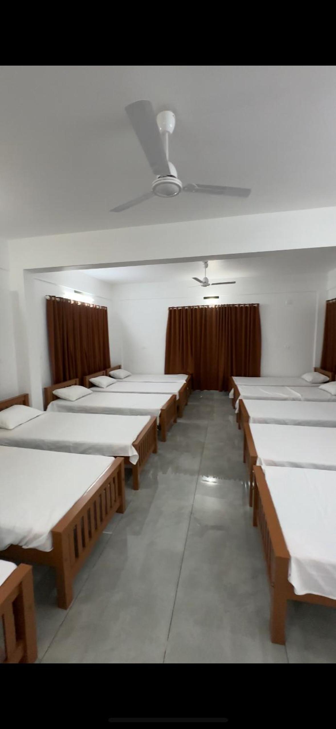 Mixed Dormitory Room photo 1