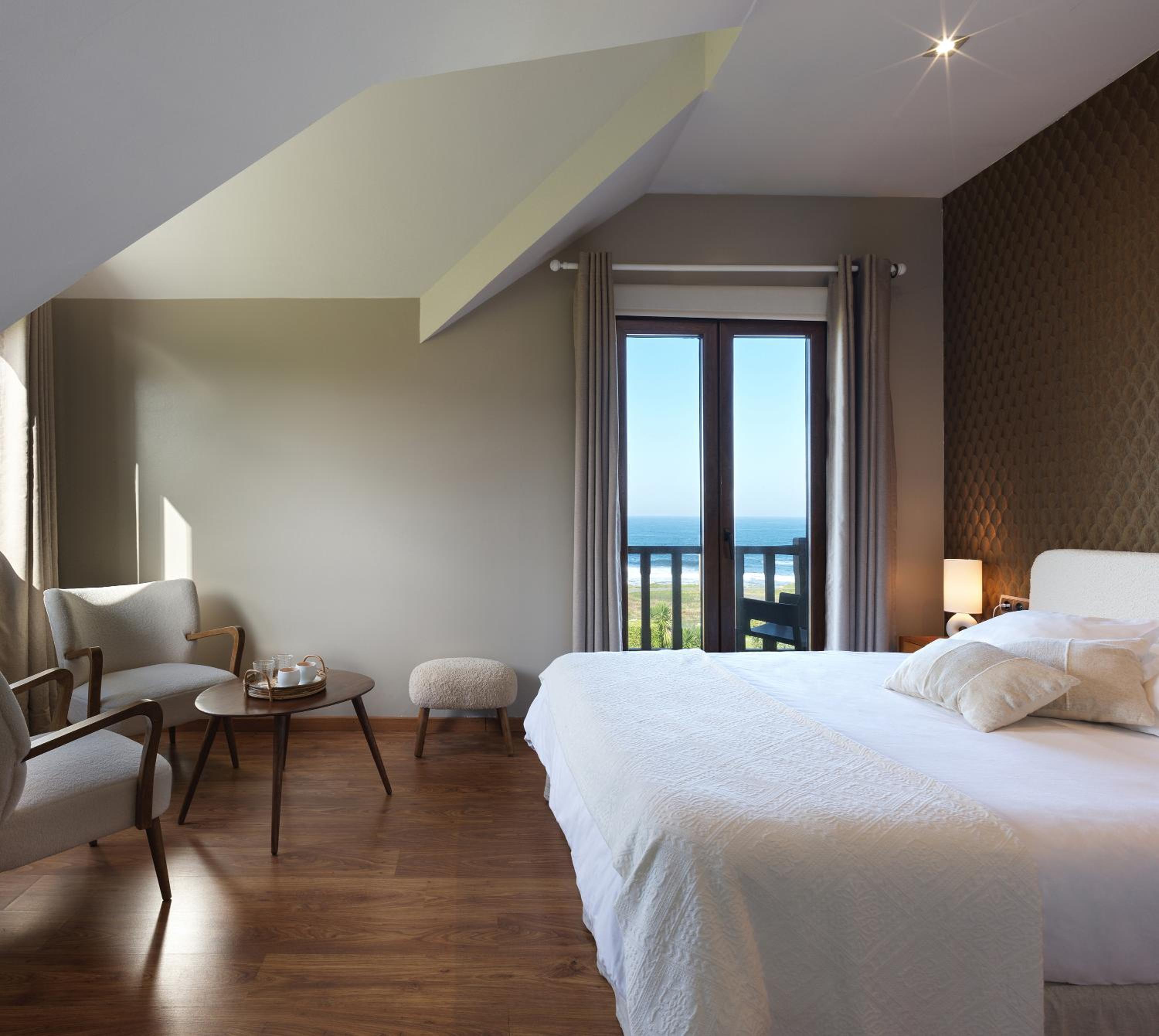 Habitación Doble con Balcón y Vista al Mar