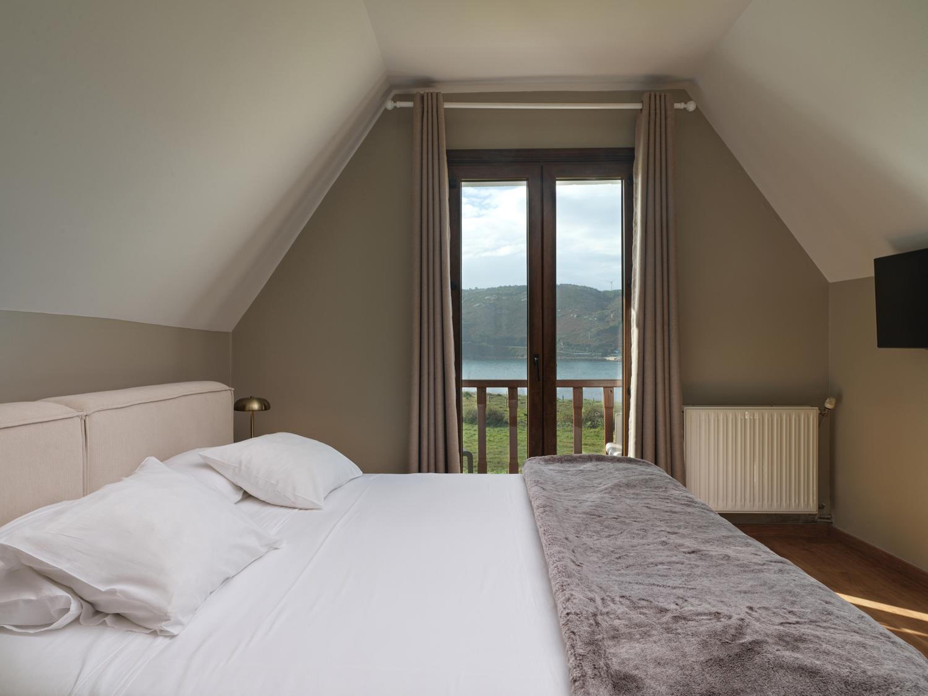 Habitación Doble Deluxe con Balcón y Vista al Mar