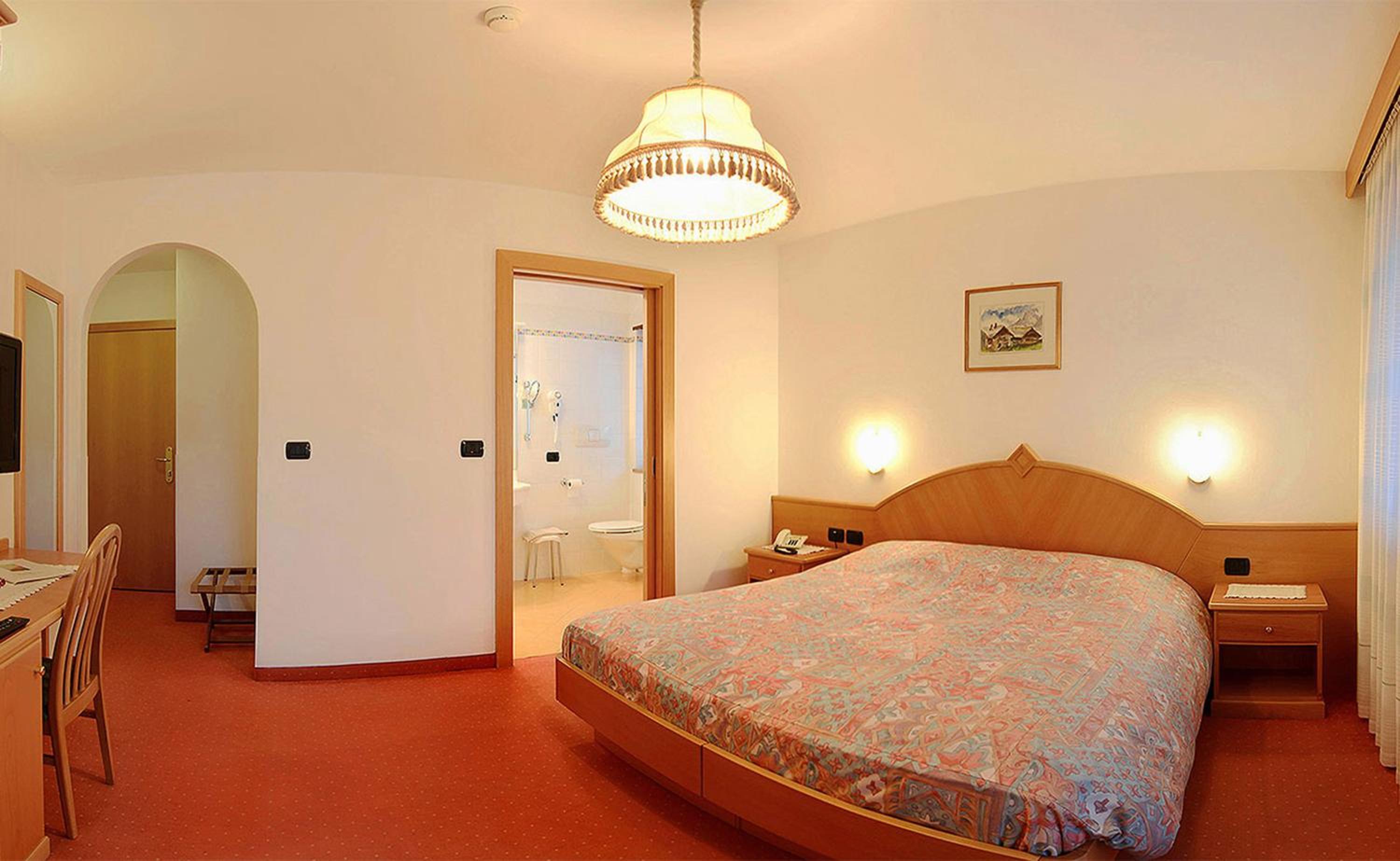 Economy Double Room photo 1