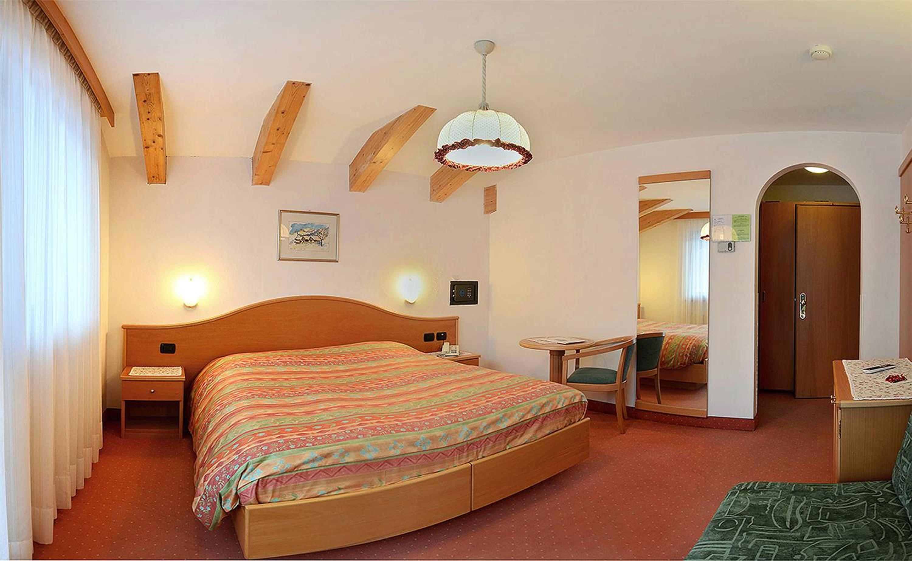 Deluxe Triple Room photo 2