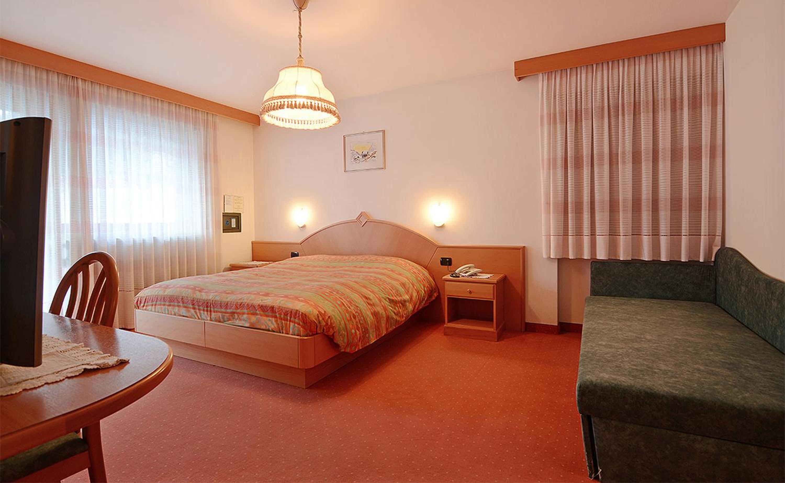 Classic Quadruple Room photo 2
