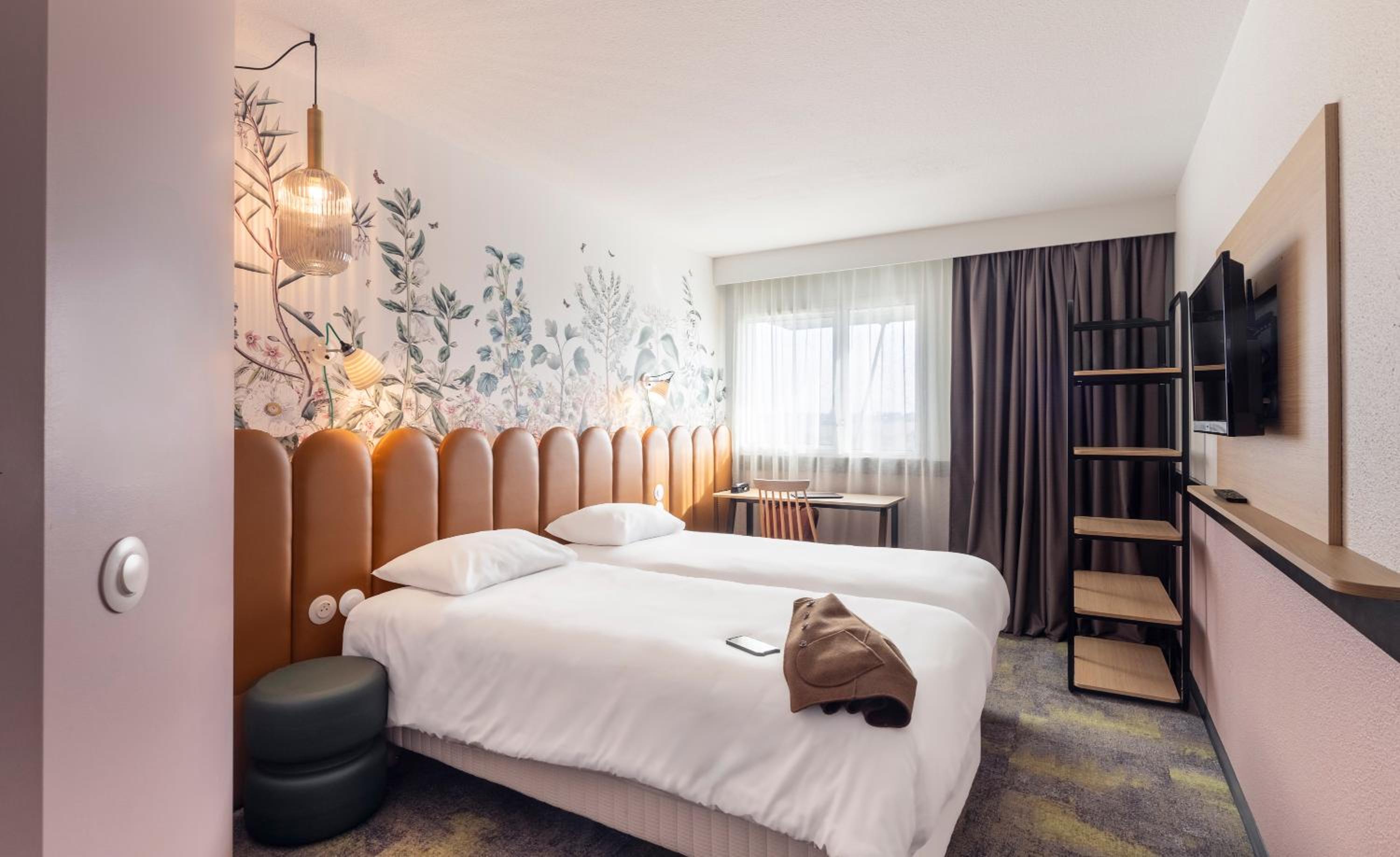 Standard Twin Room - Photo 3