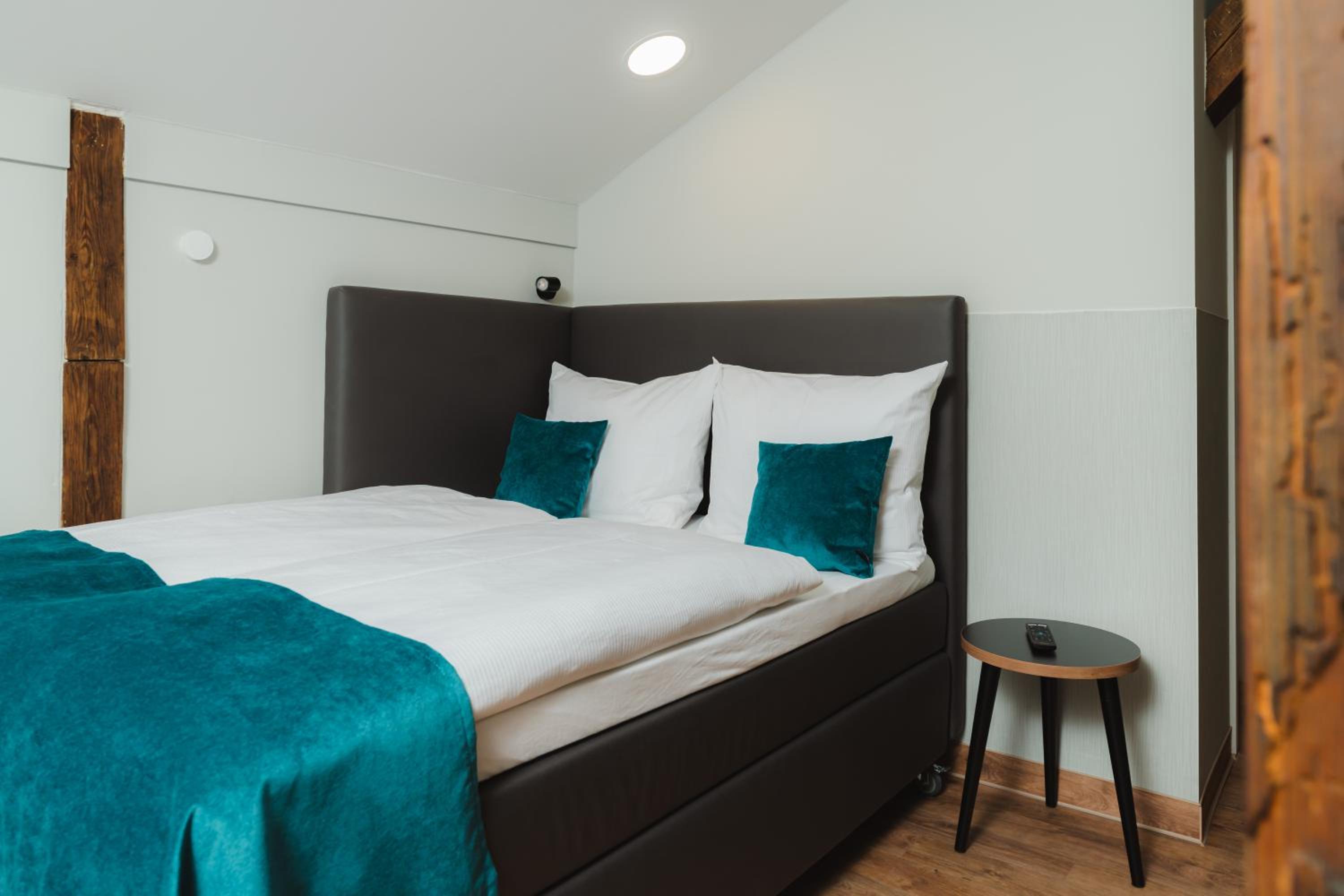 Deluxe Single Room