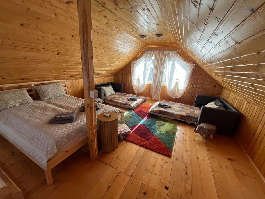 One-Bedroom House photo 1