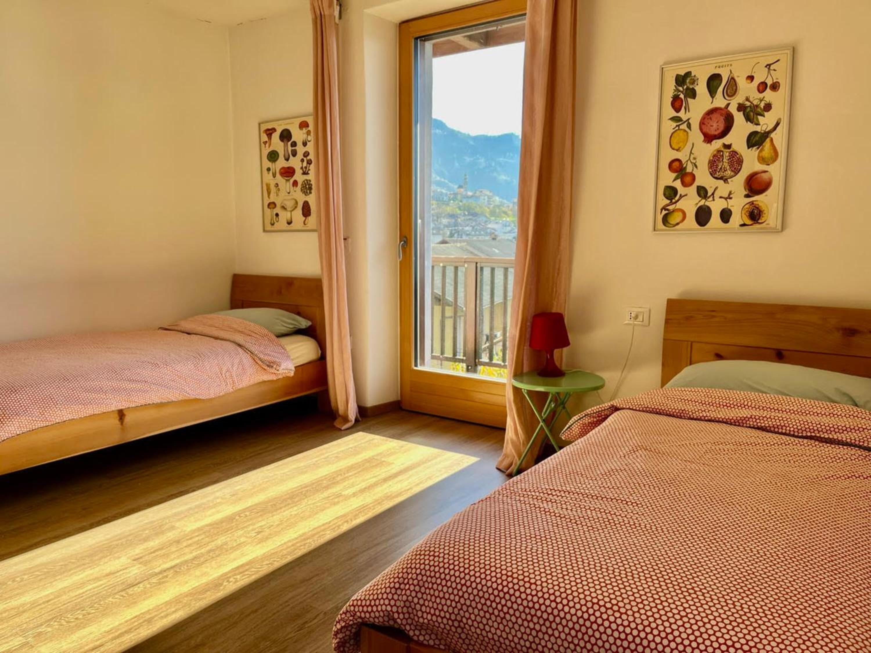 Two-Bedroom Deluxe Apartment with Balcony photo 3