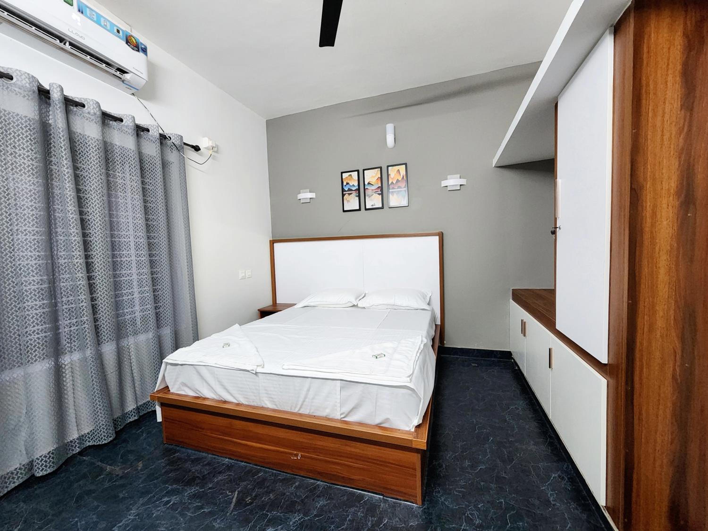 Economy Double Room