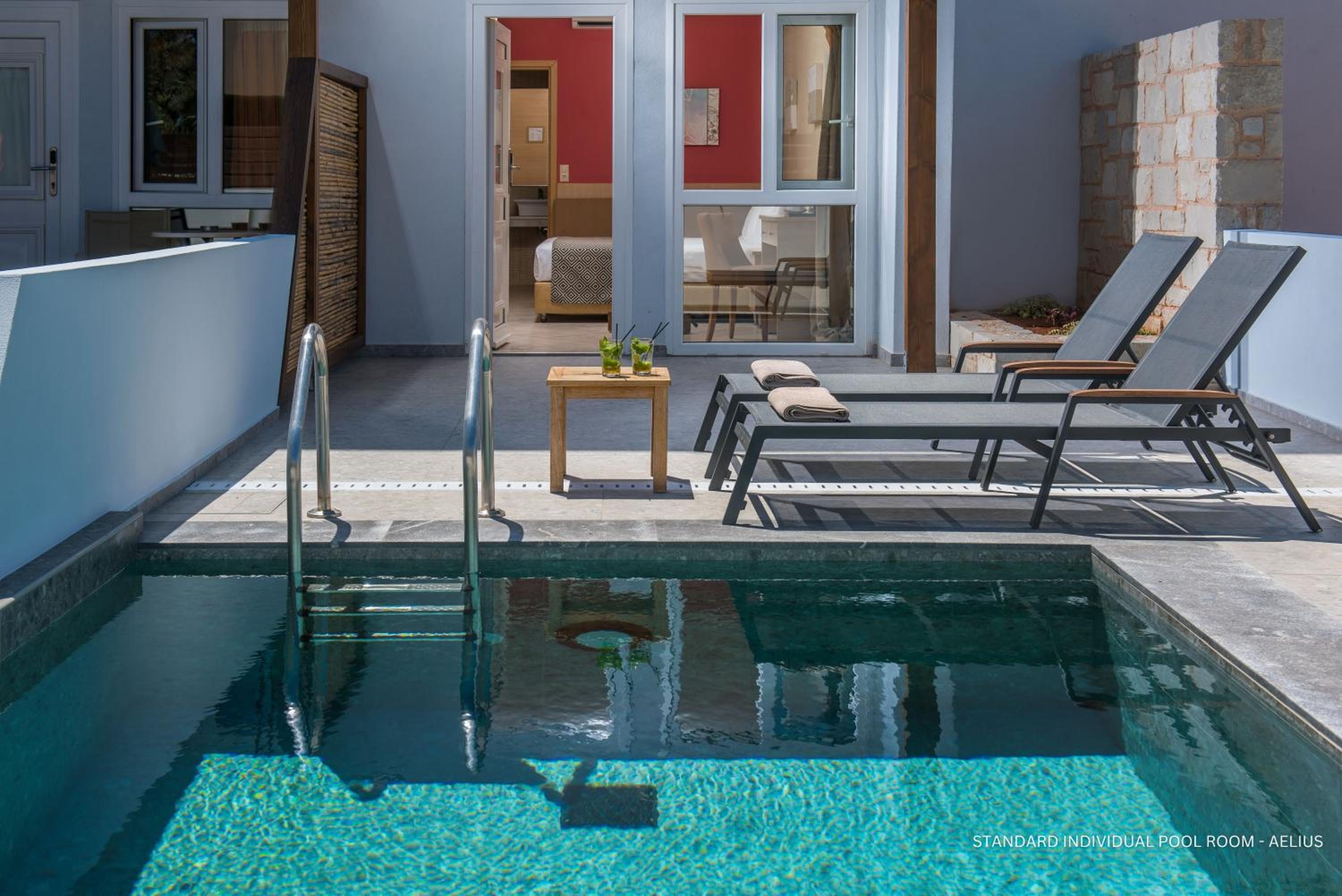 Standard Double Room with Private Pool - Photo 3