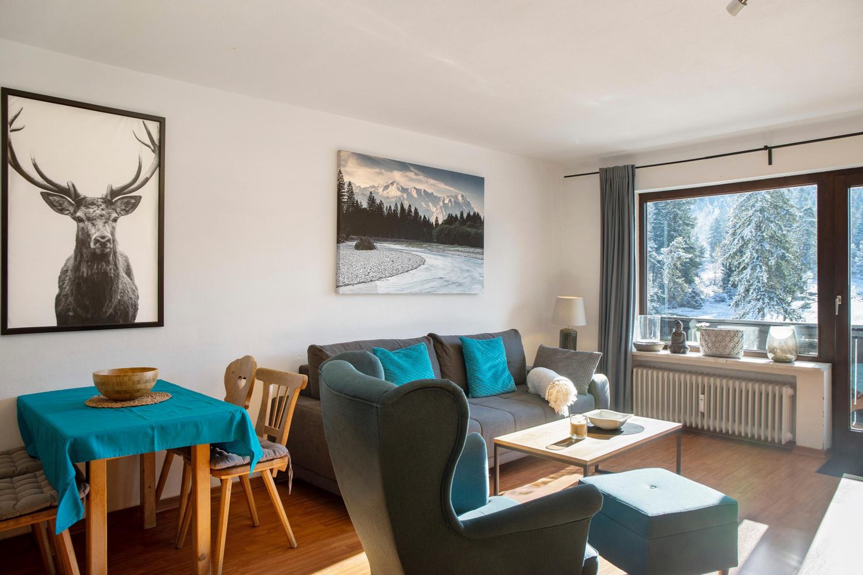 Superior One-Bedroom Apartment with Balcony