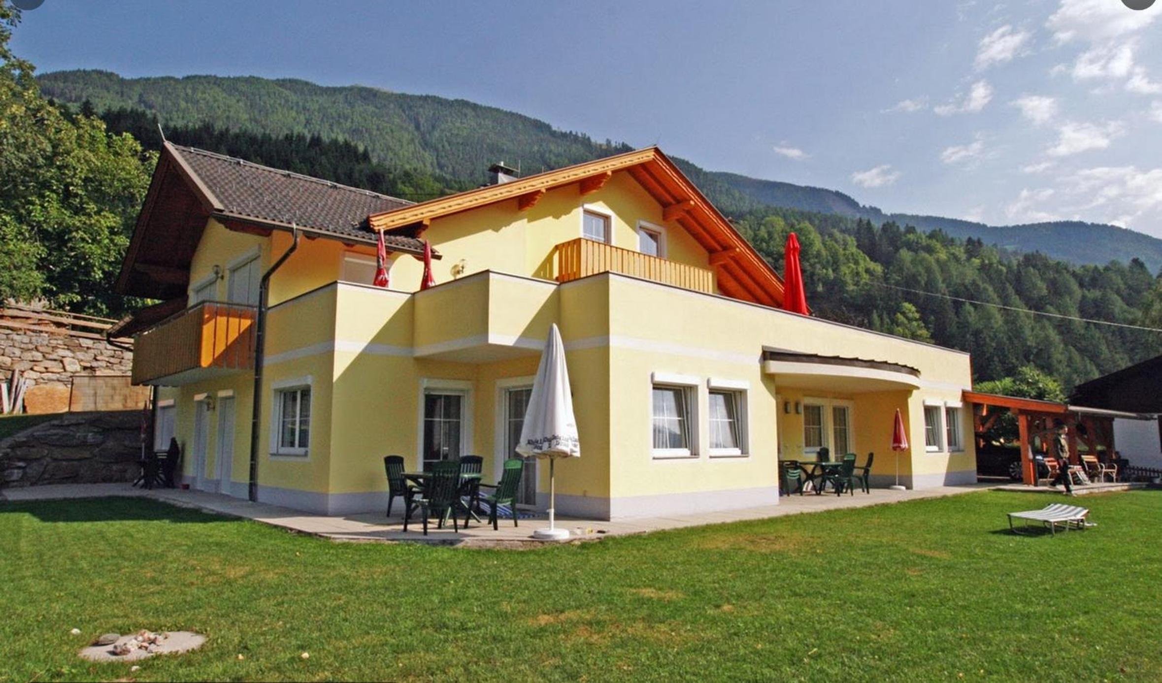One-Bedroom Apartment with Terrace and Balcony photo 3