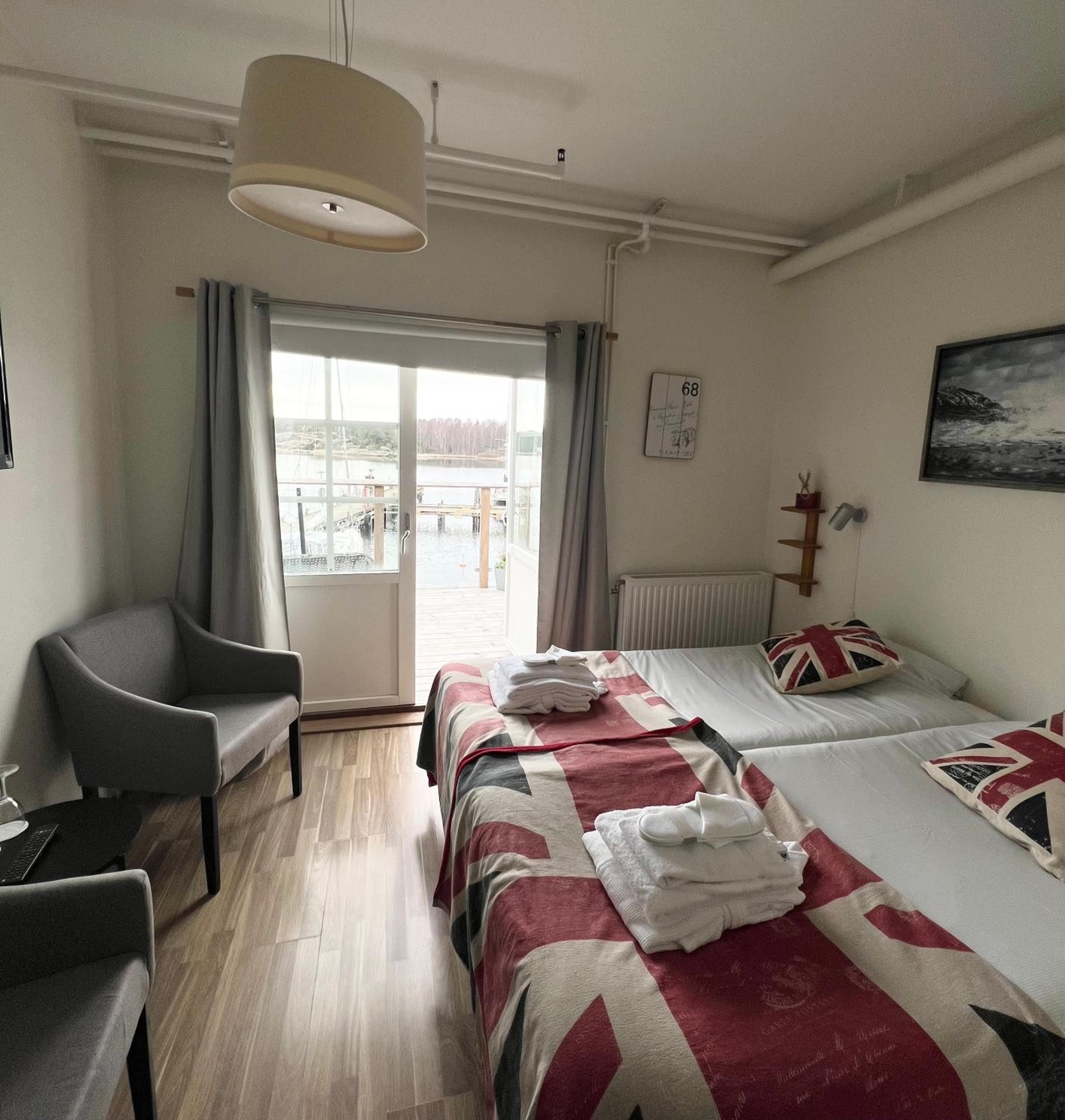 Twin Room with Balcony