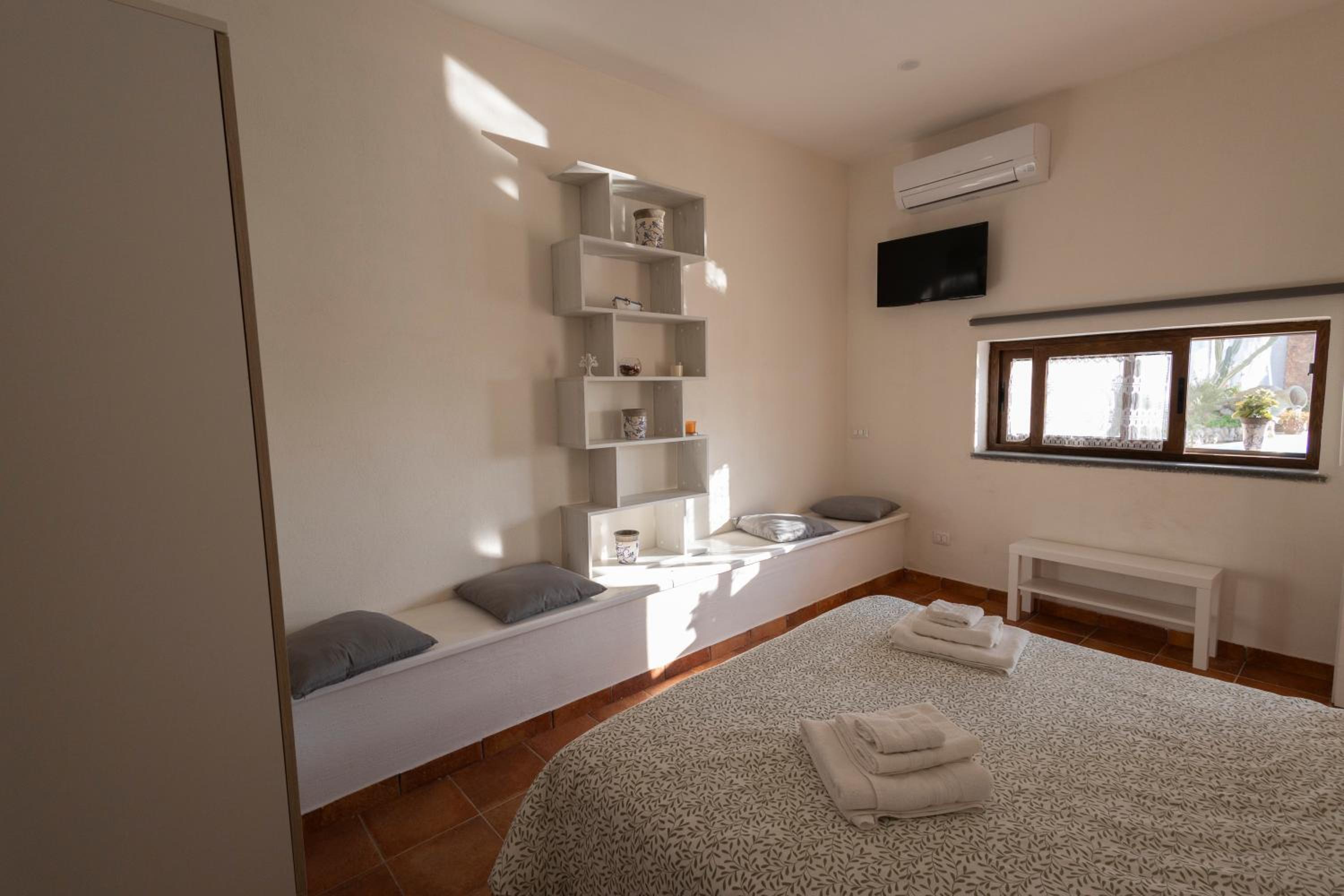 King Room with Pool View photo 1