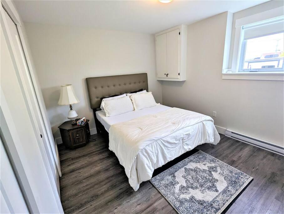 One-Bedroom Apartment photo 3