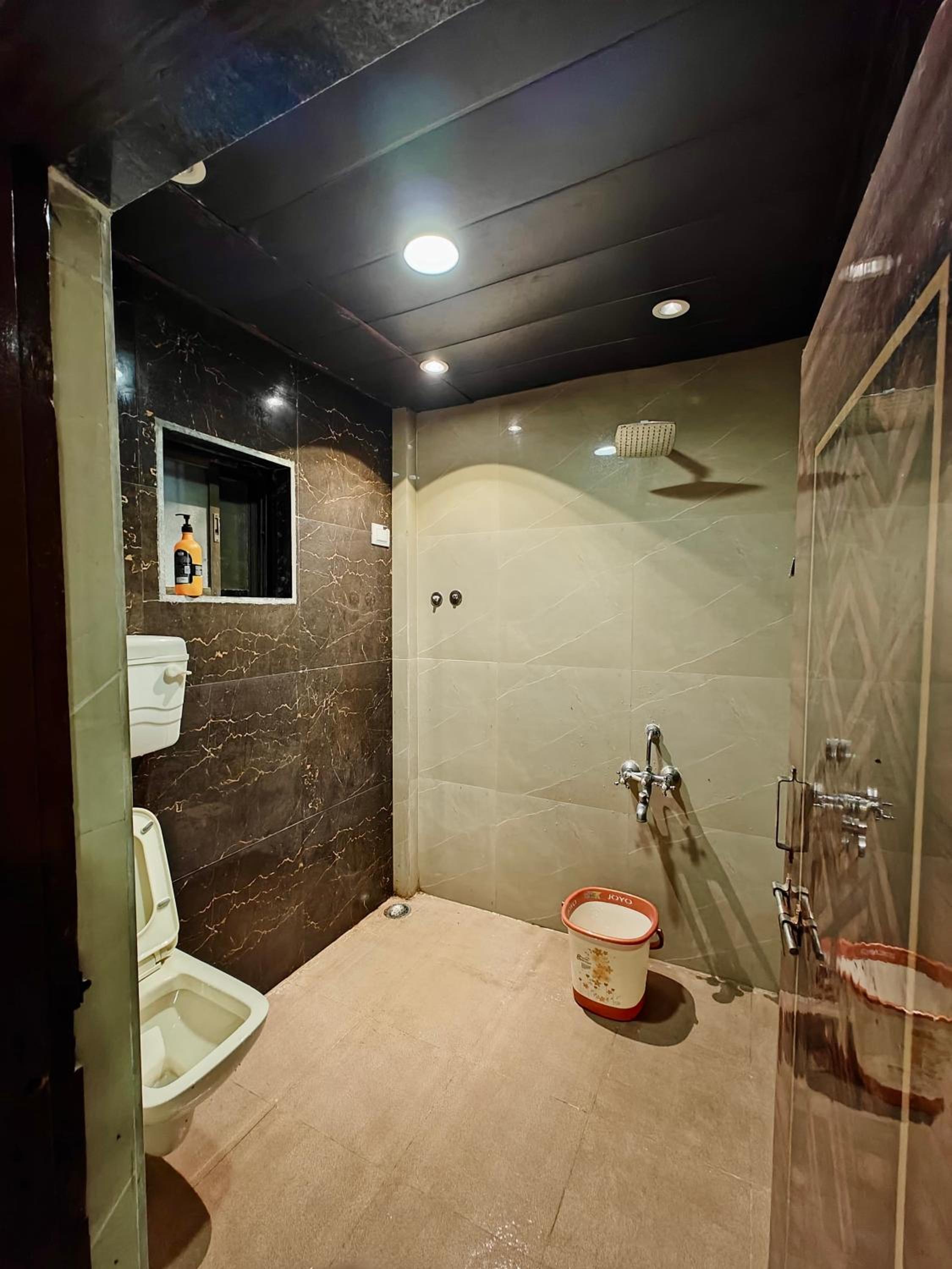 Three-Bedroom Villa photo 3