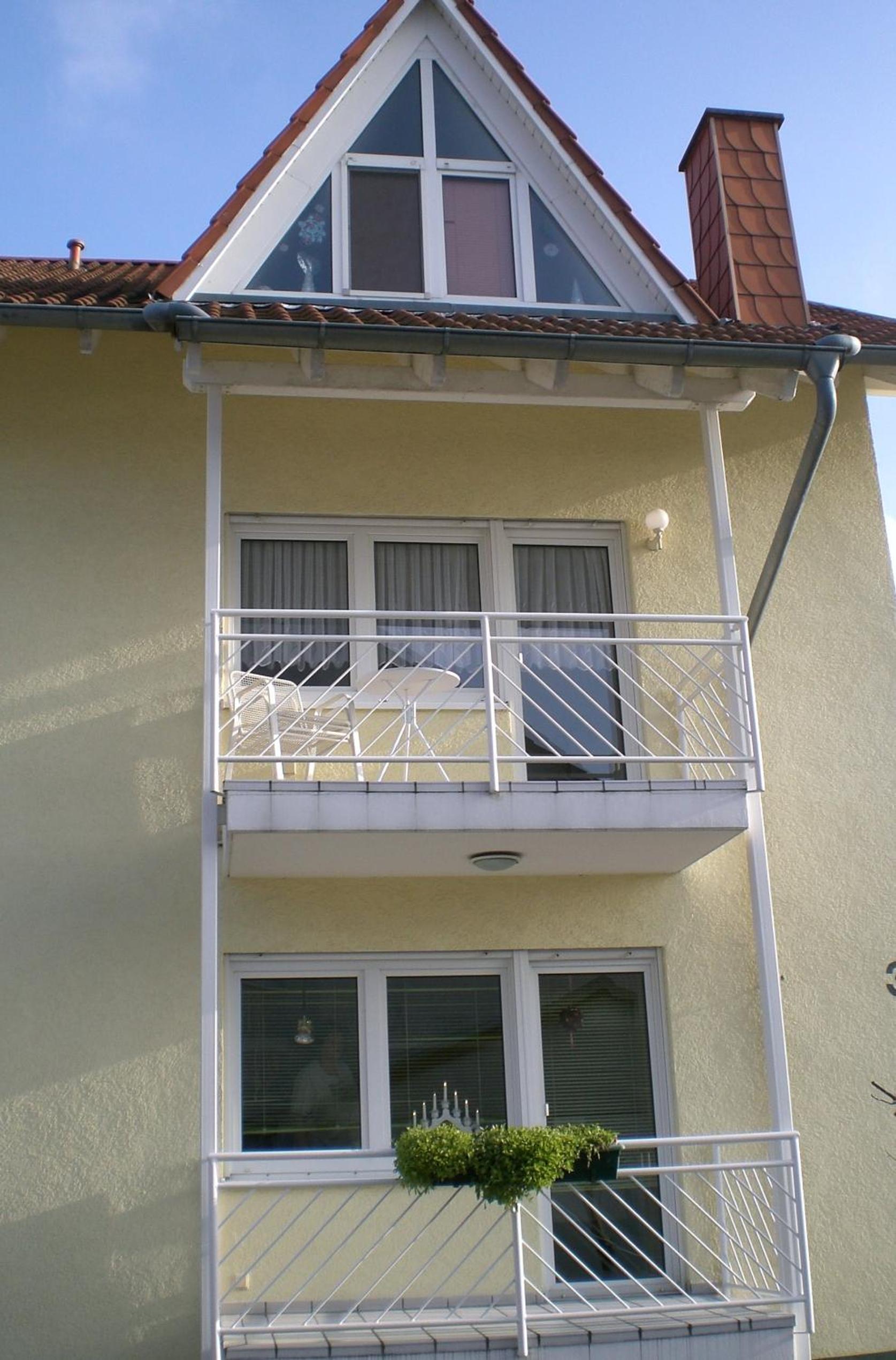 Apartment with Balcony - Photo 34