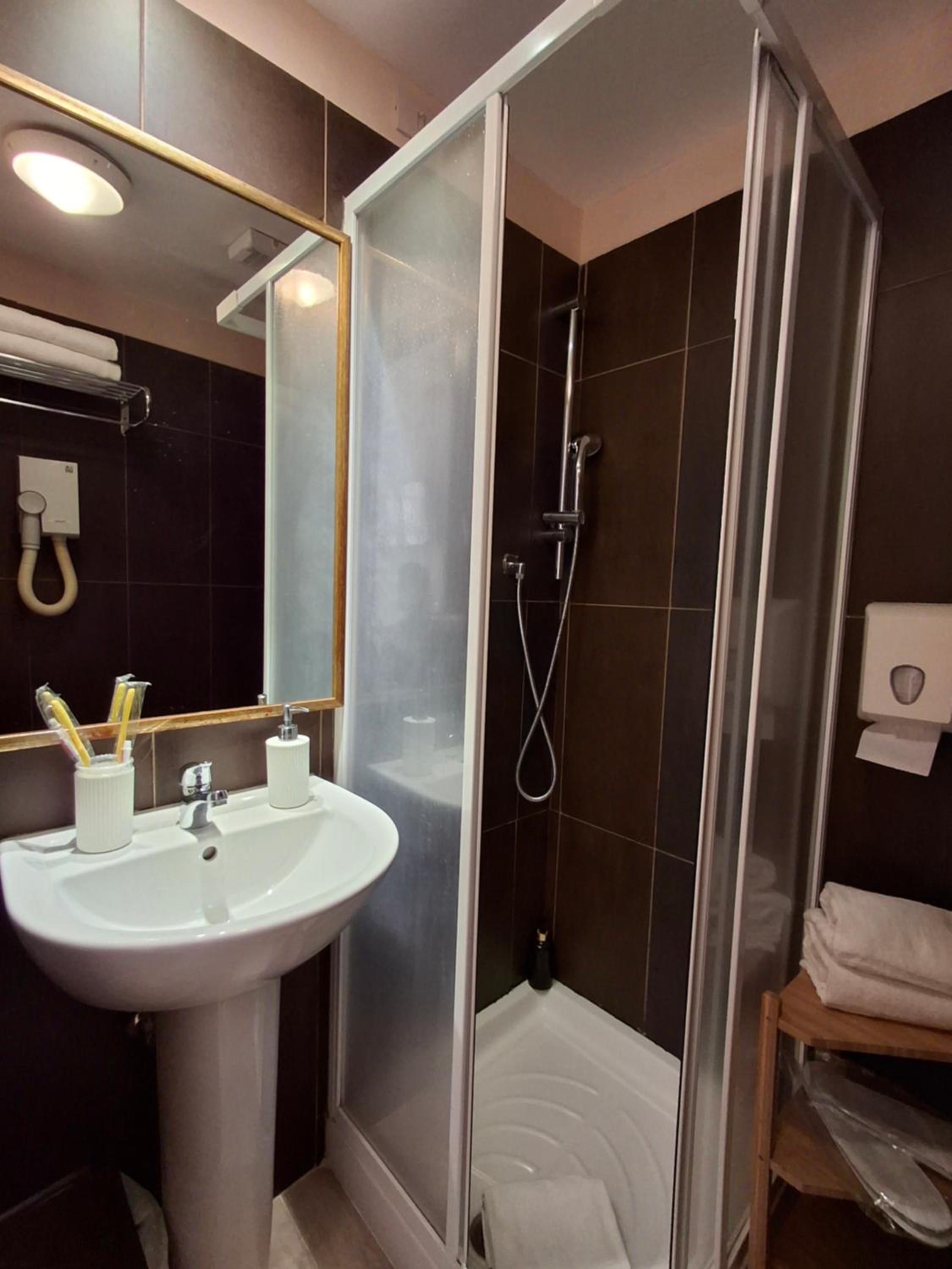 Large Double Room photo 2