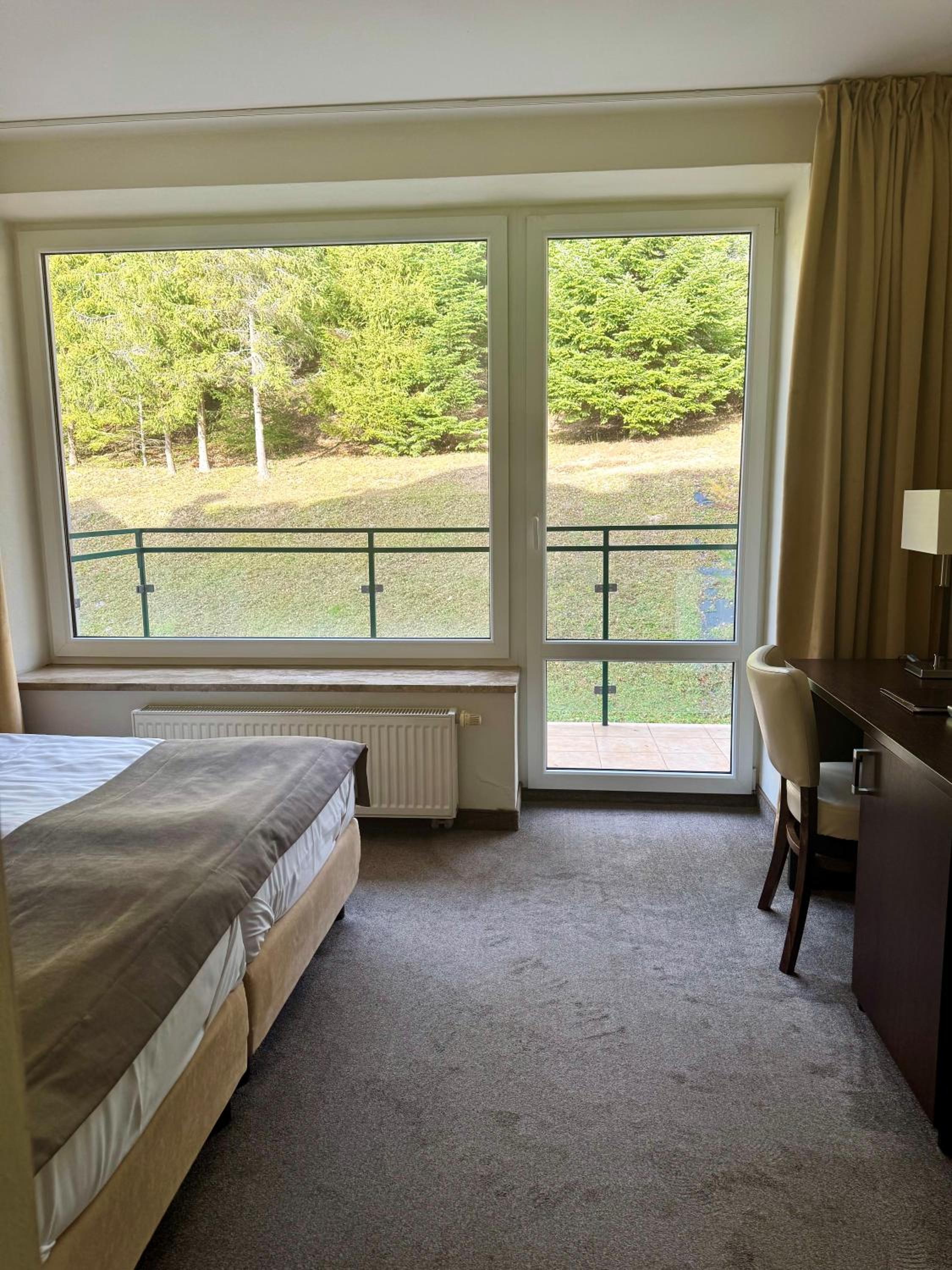 Standard Double or Twin Room photo 2